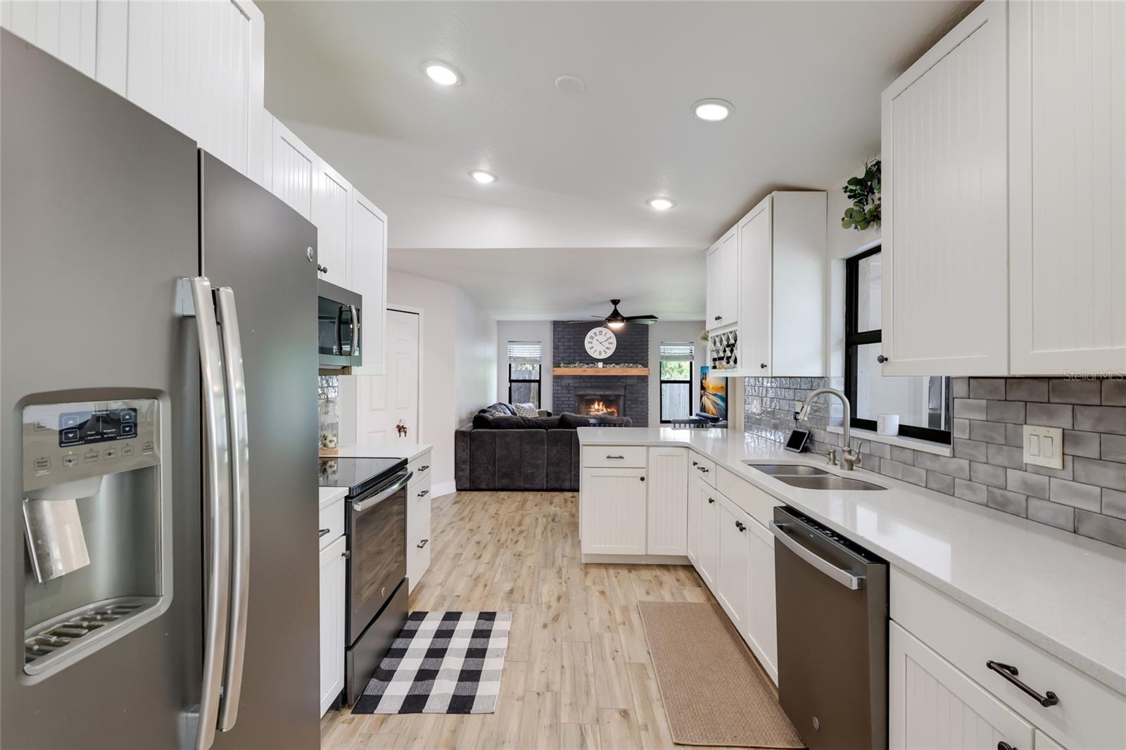 VILLAGES OF THOUSAND OAKS VILLAGE IV & V - Residential