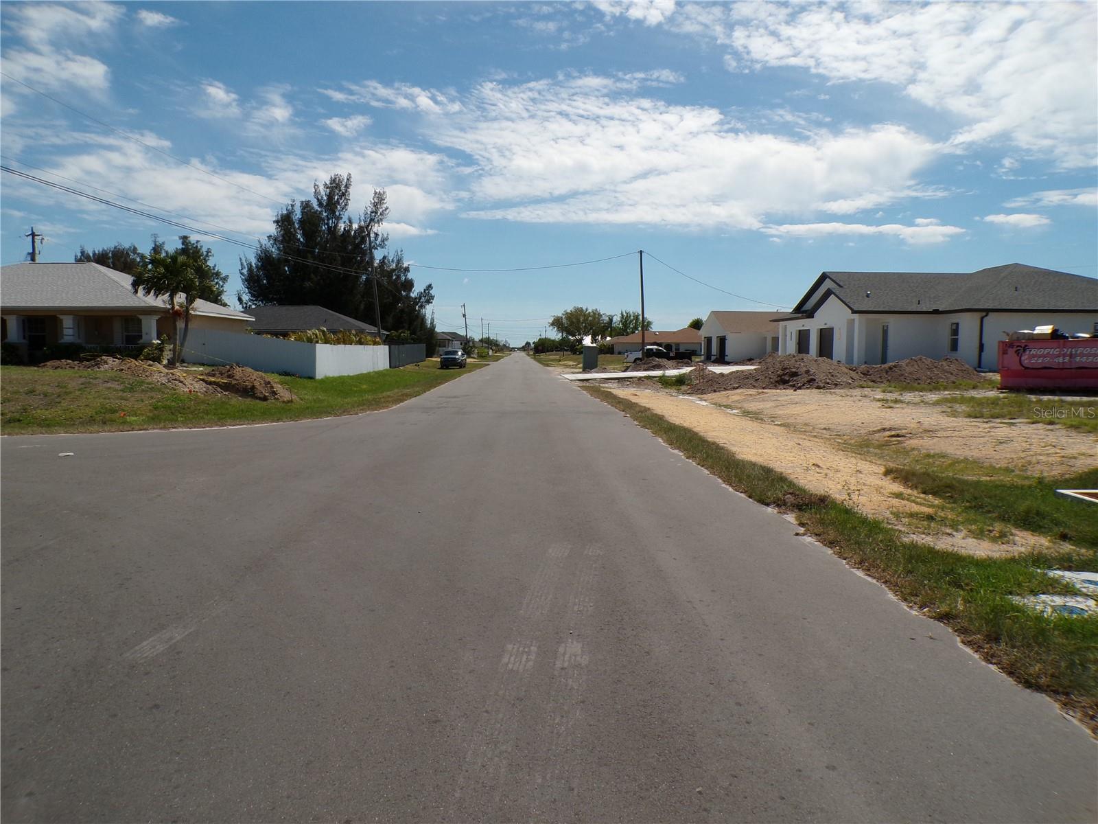 CAPE CORAL - Land