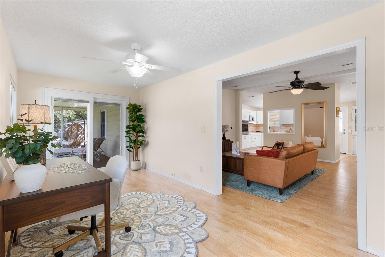 LADY LAKE ORANGE BLOSSOM GARDENS UNIT 09 - Residential