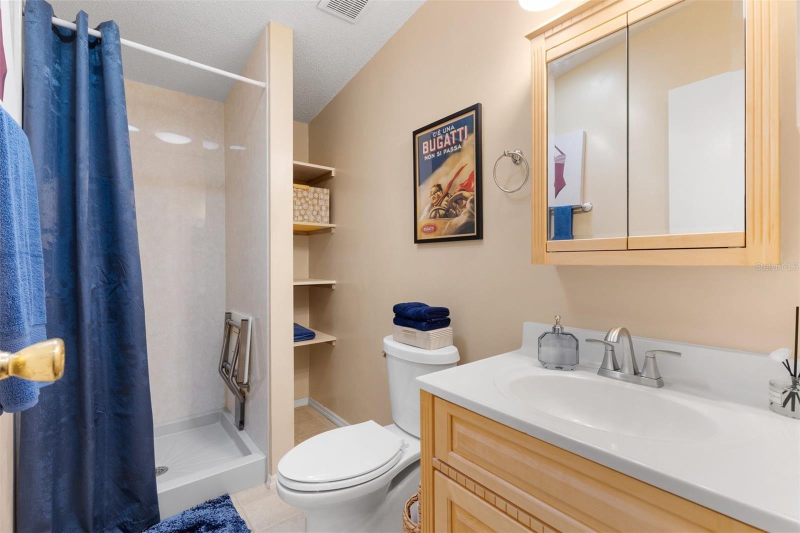 LADY LAKE ORANGE BLOSSOM GARDENS UNIT 09 - Residential