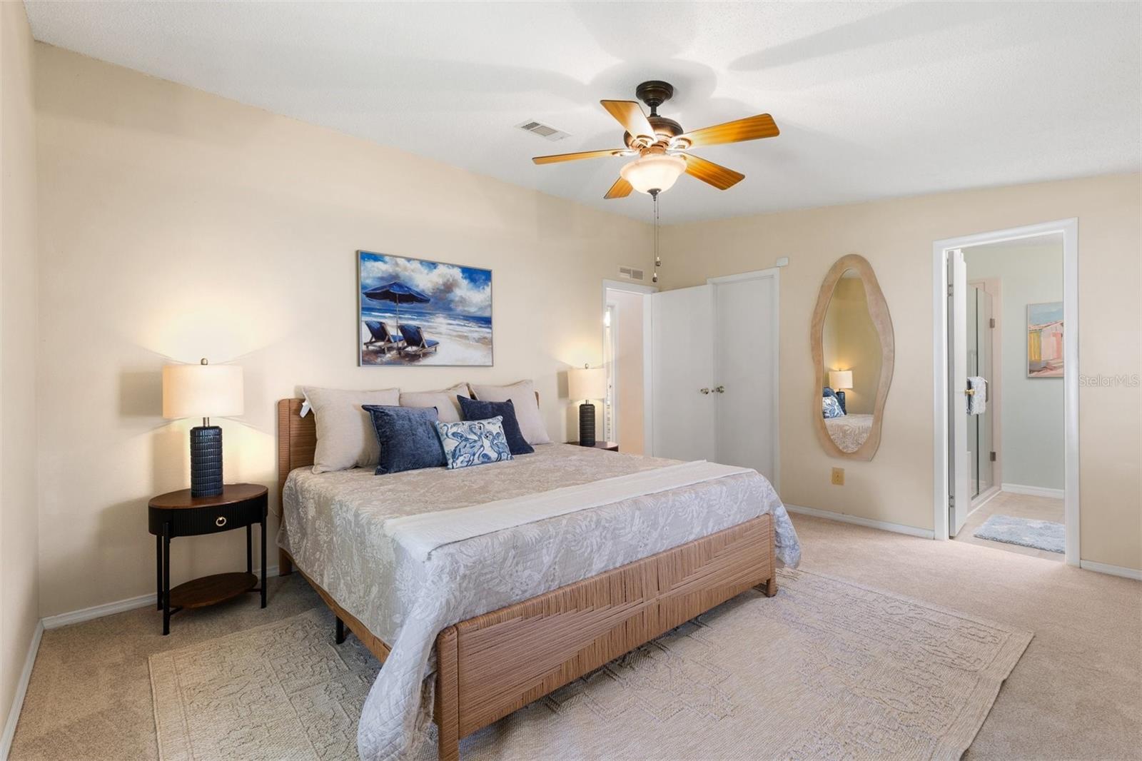 LADY LAKE ORANGE BLOSSOM GARDENS UNIT 09 - Residential