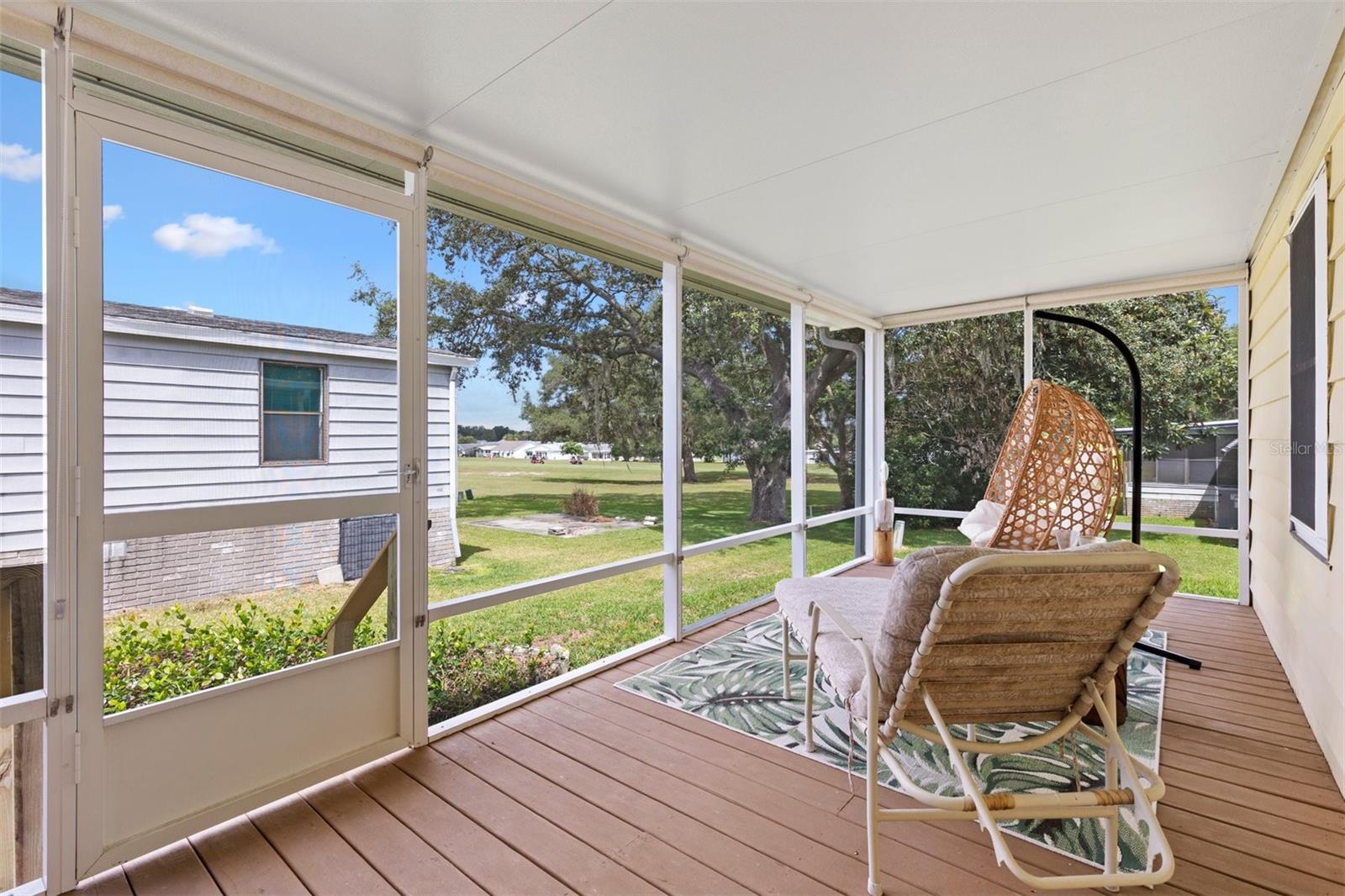 LADY LAKE ORANGE BLOSSOM GARDENS UNIT 09 - Residential