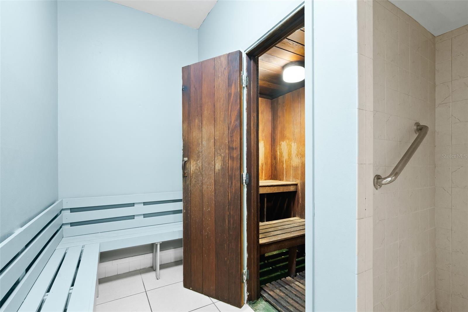 WOODSIDE VILLAGE CONDO - Residential