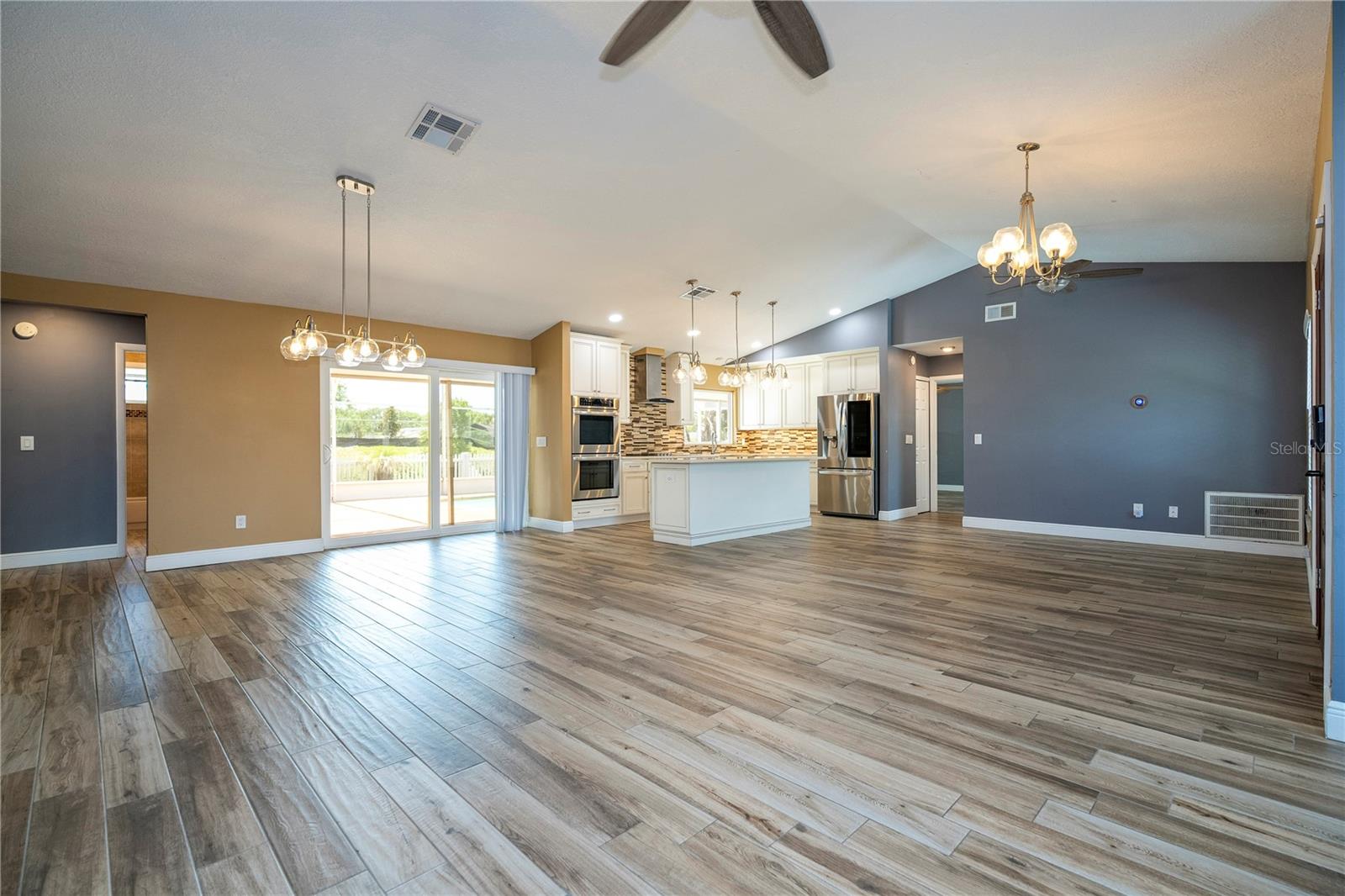 BVL UNIT 11 - Residential