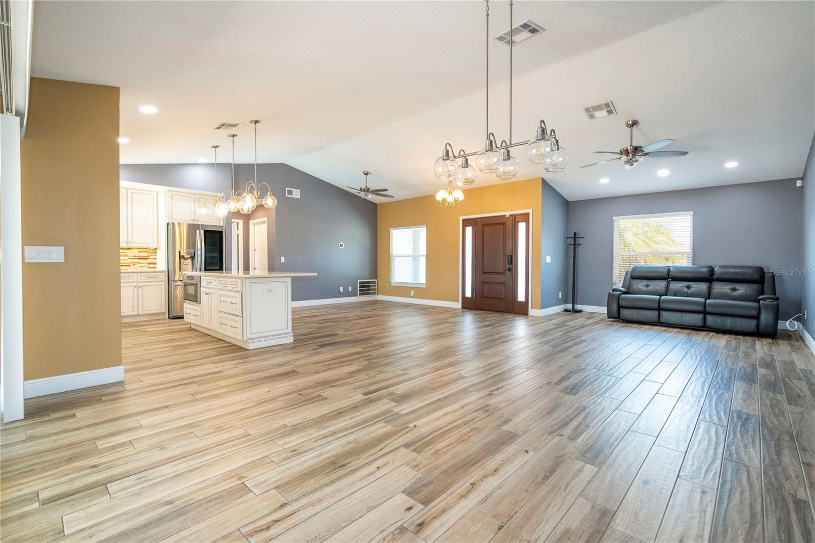 BVL UNIT 11 - Residential