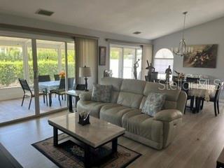 PALM COURT - Residential