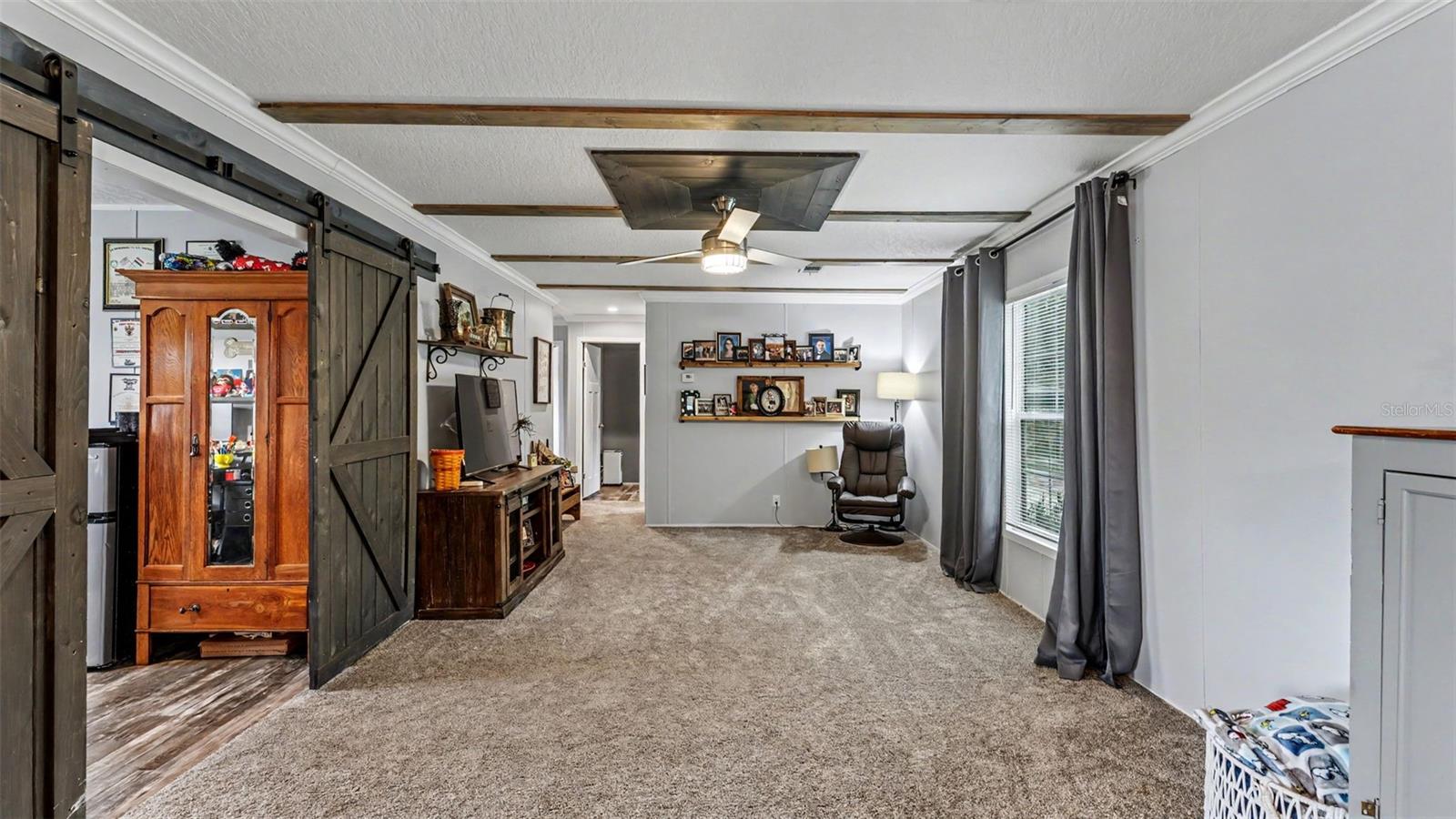 FARMLAND ACRES - Residential