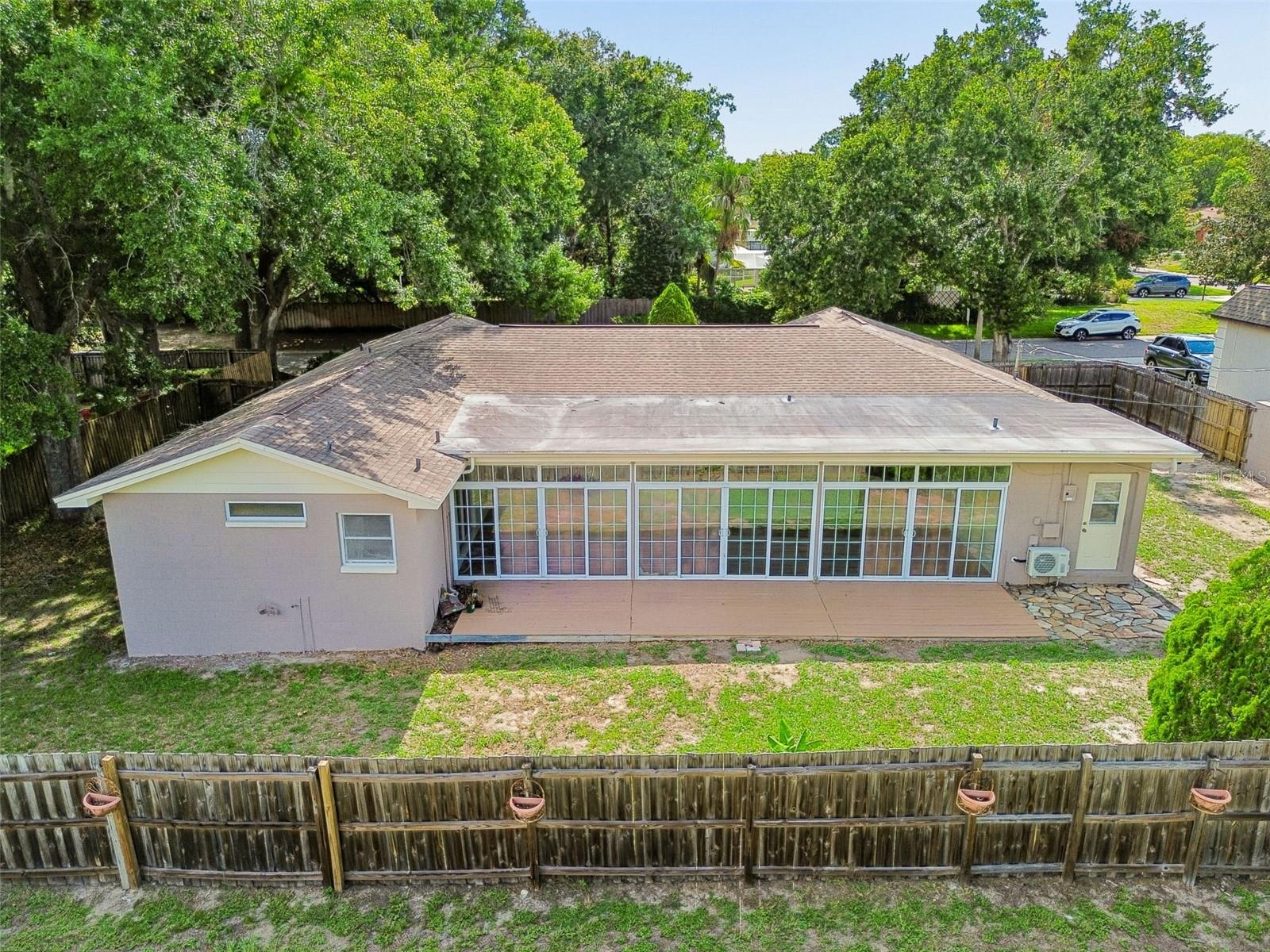 TEMPLE TERRACE HILLS - Residential