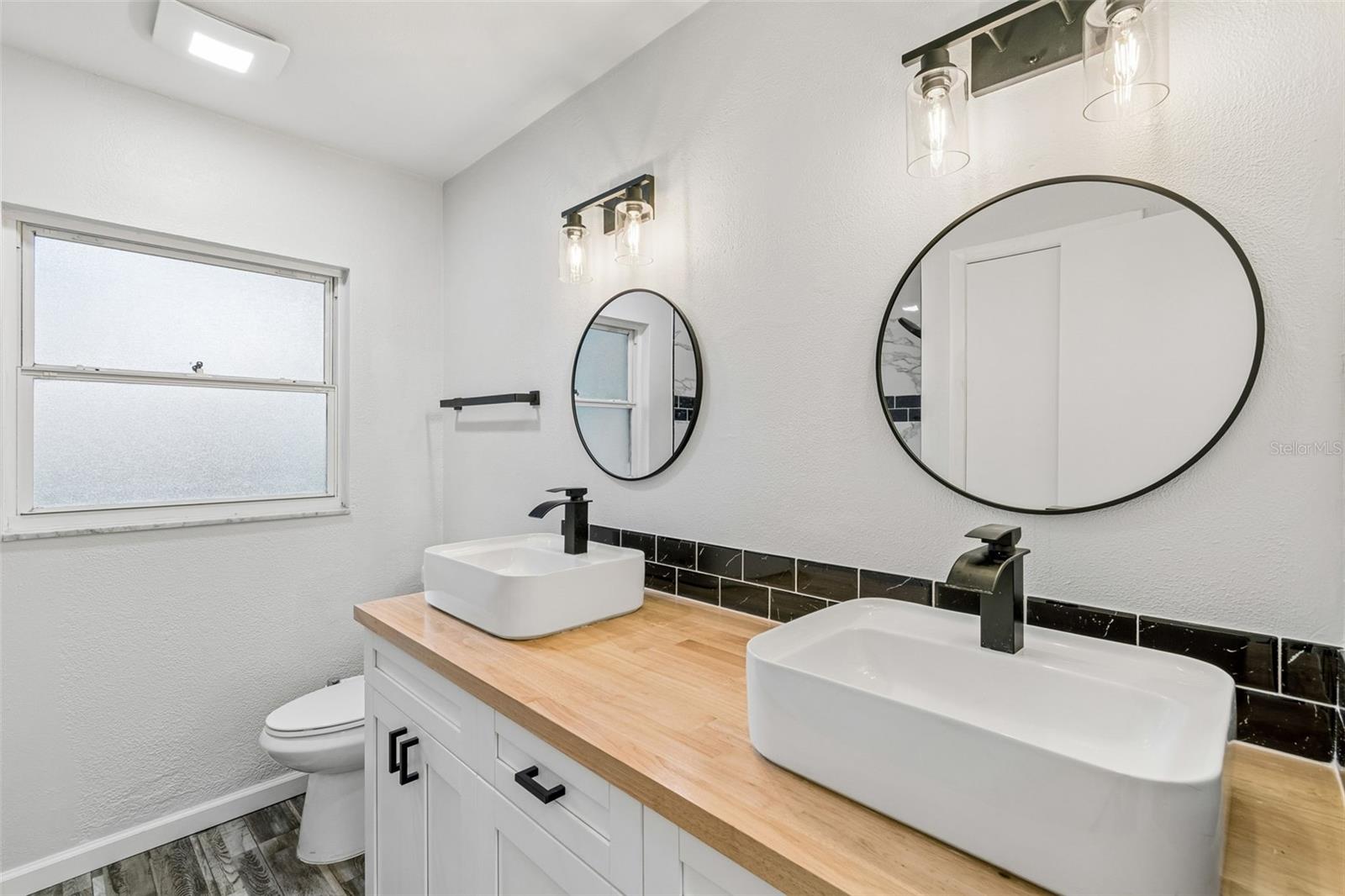 TEMPLE TERRACE HILLS - Residential