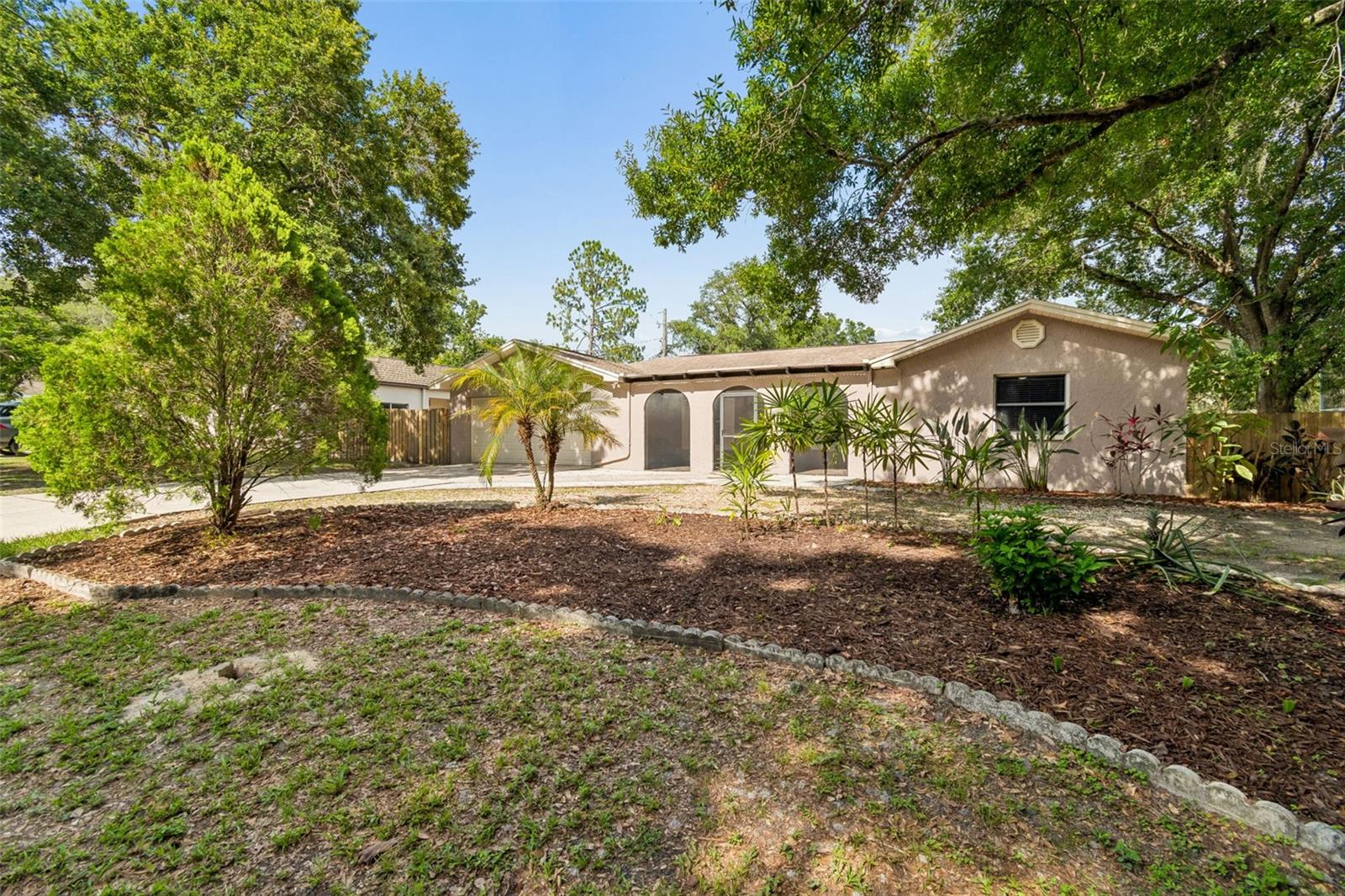 TEMPLE TERRACE HILLS - Residential