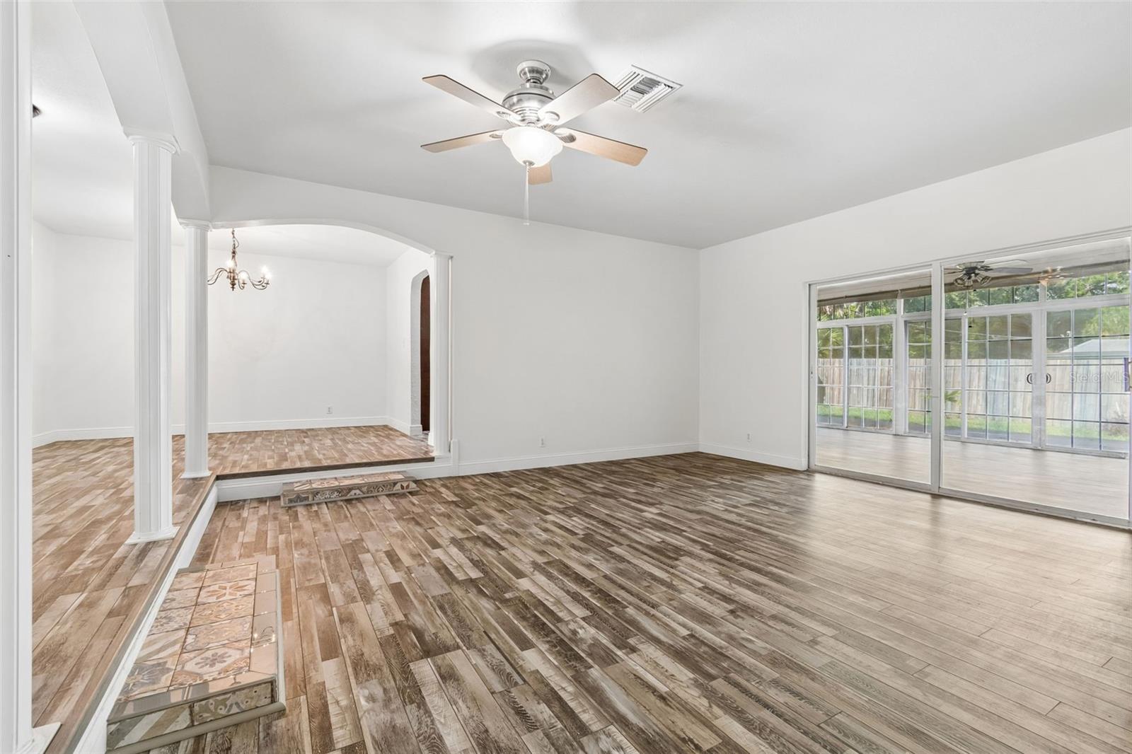 TEMPLE TERRACE HILLS - Residential