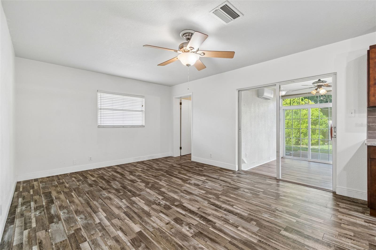 TEMPLE TERRACE HILLS - Residential