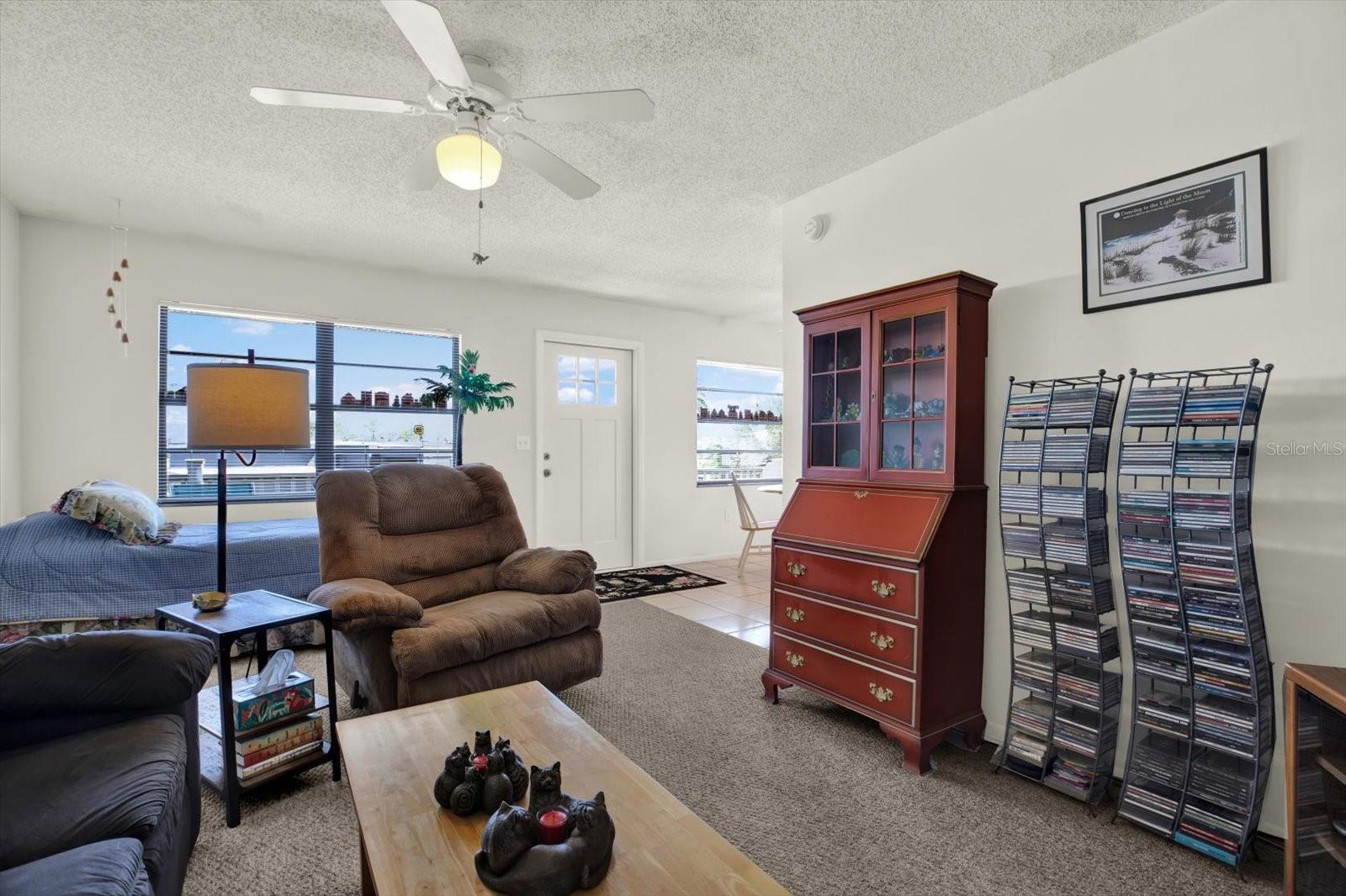 THE PALMS CONDO - Residential