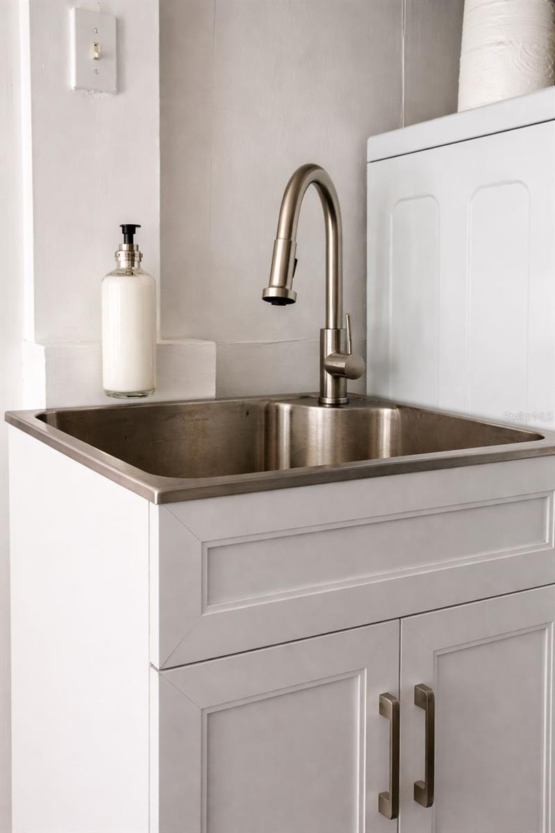 SMITHS N D - Residential
