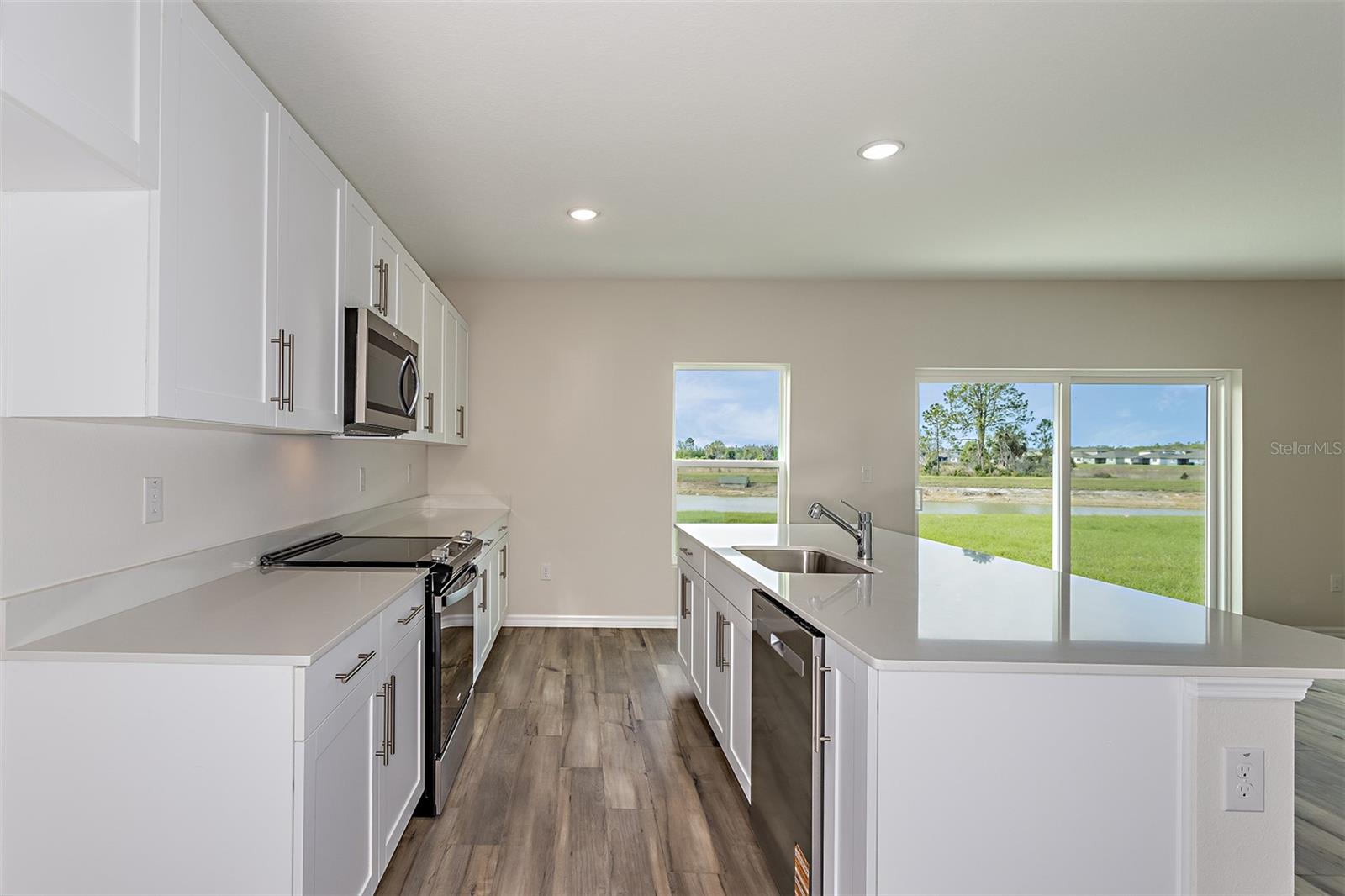 PASADENA LANDING - Residential