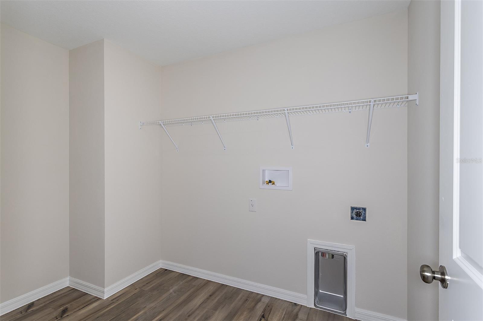 PASADENA LANDING - Residential