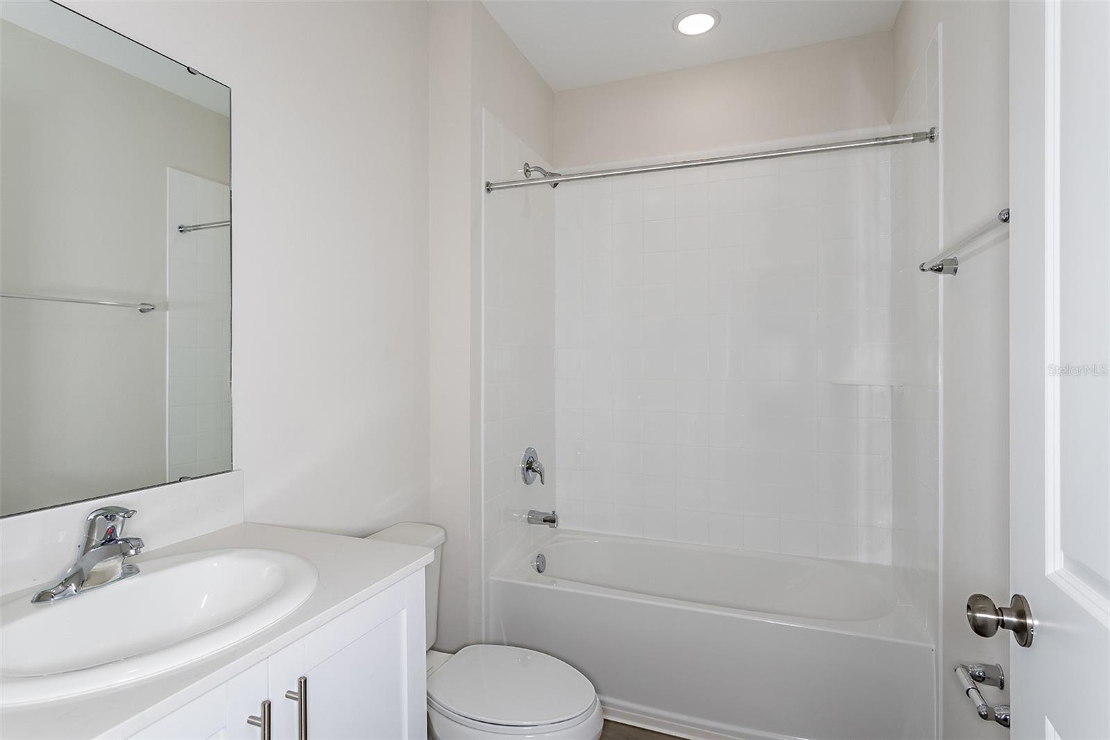 PASADENA LANDING - Residential