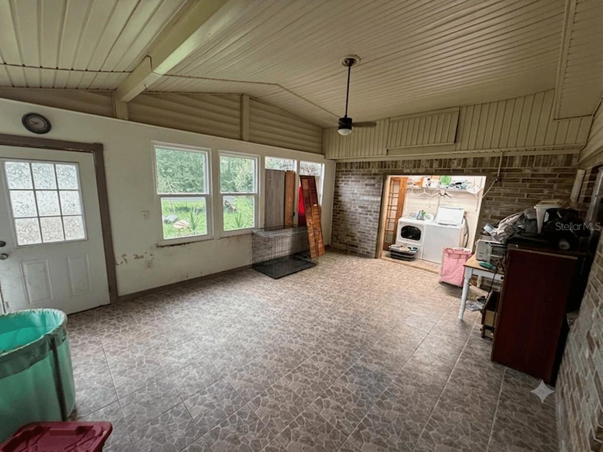 INTERLACHEN LAKES ESTATES DUNHAM WO - Residential