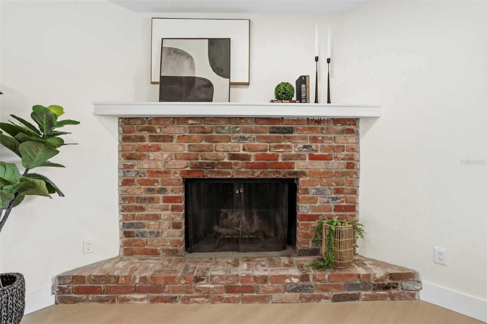 ROBIN HILL UNIT 2 - Residential