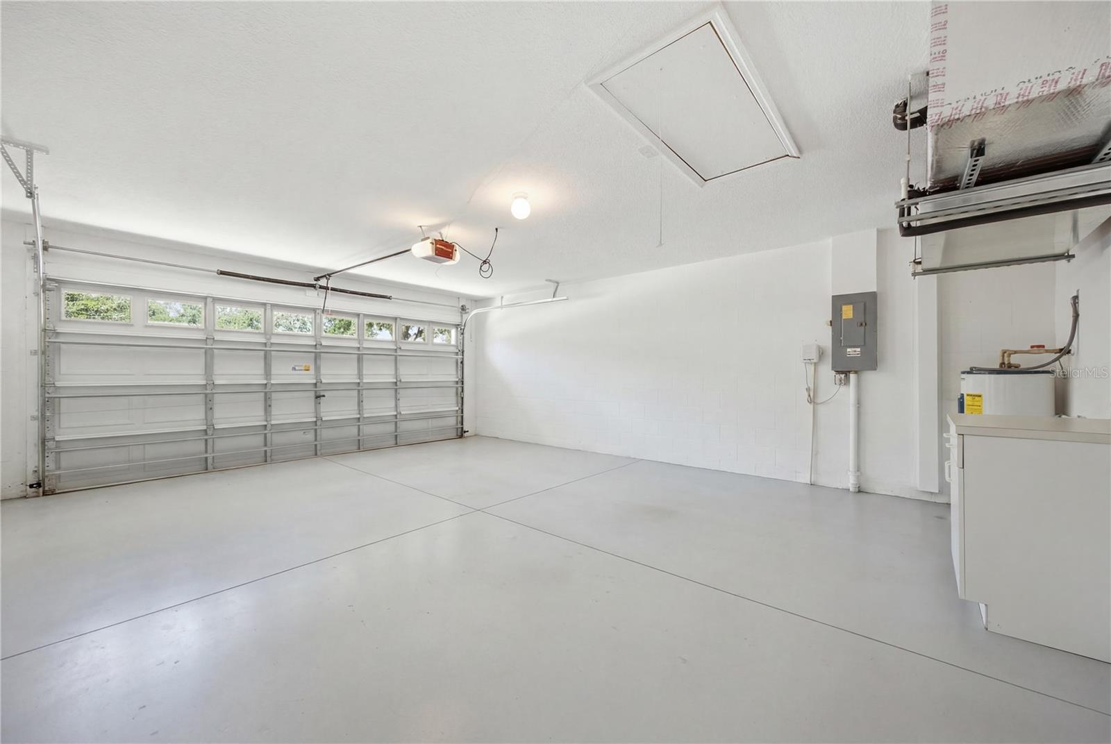 KINGSFIELD PH III - Residential