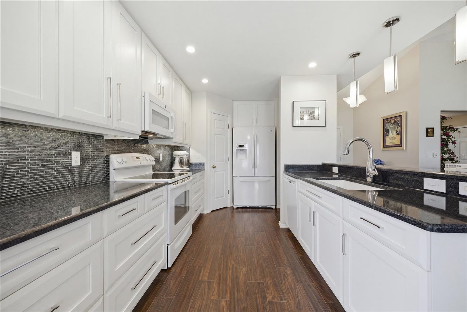 KINGSFIELD PH III - Residential