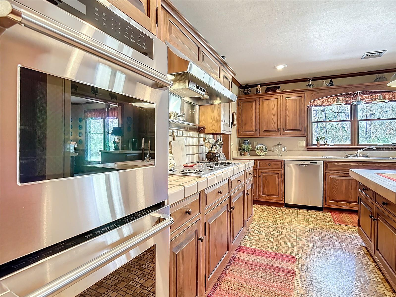 GROVELAND FARMS 15-23-24 - Residential