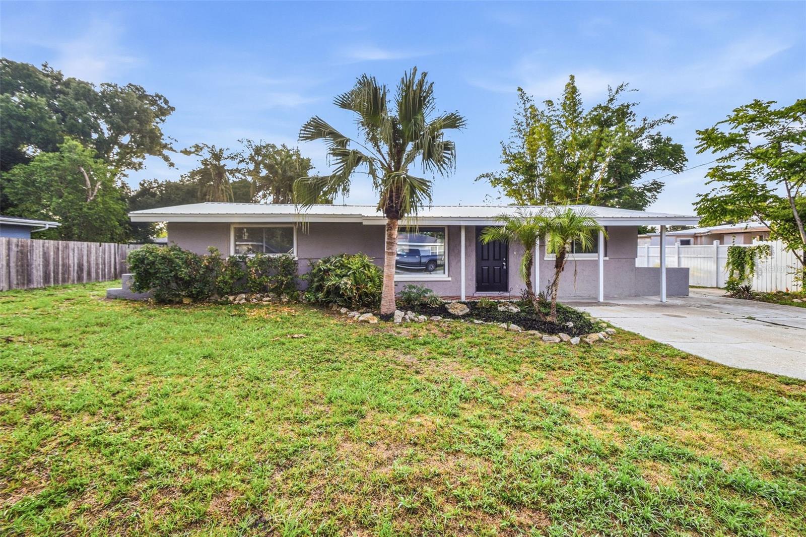 GOLDEN ACRES - Residential