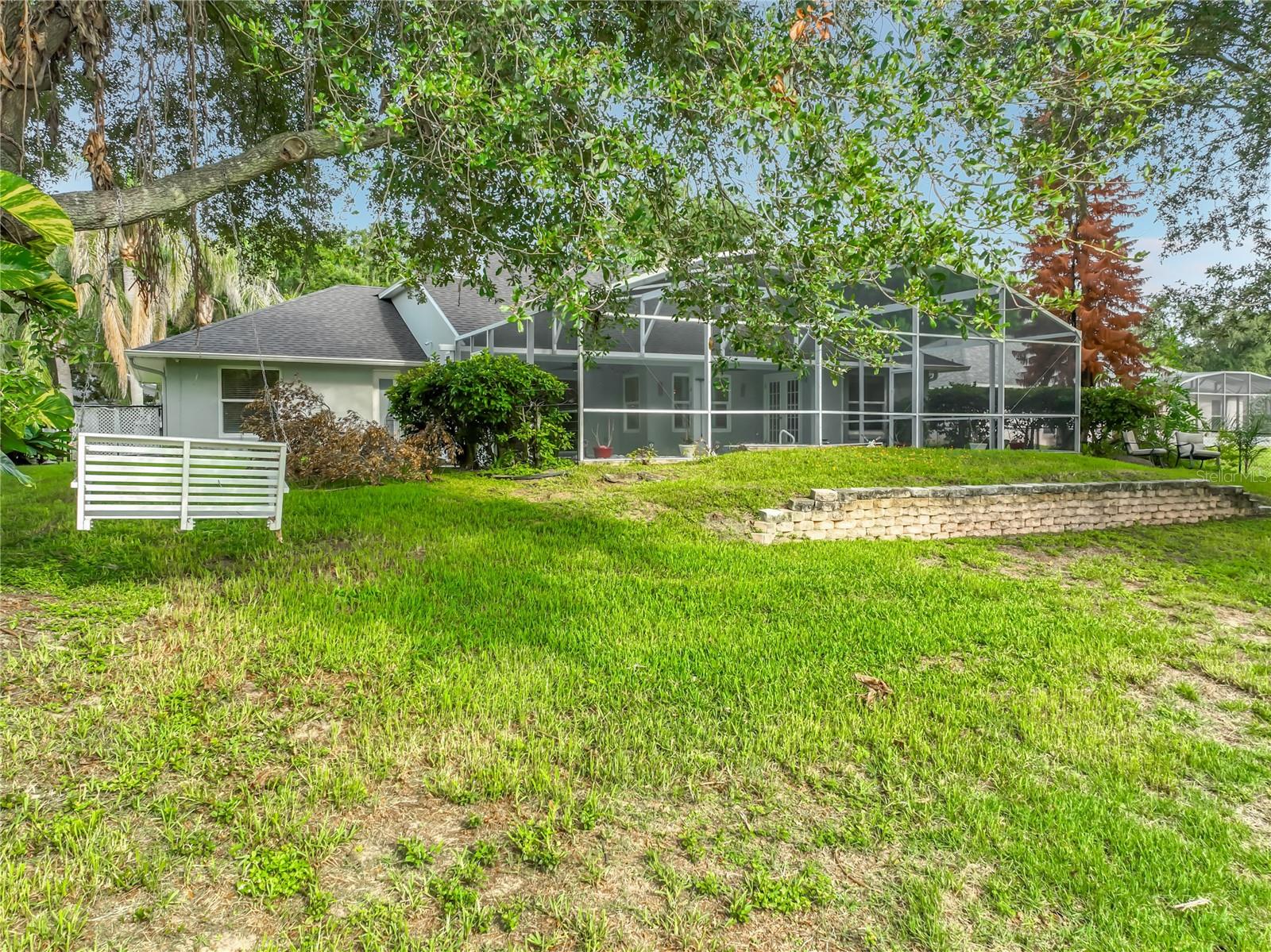 HILLS LAKE LOUISA PH 02 - Residential