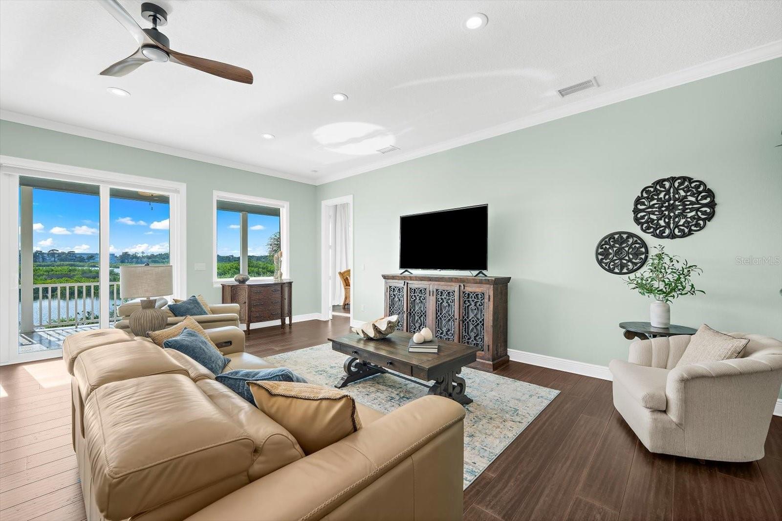 TAMPA & TARPON SPGS LAND CO - Residential