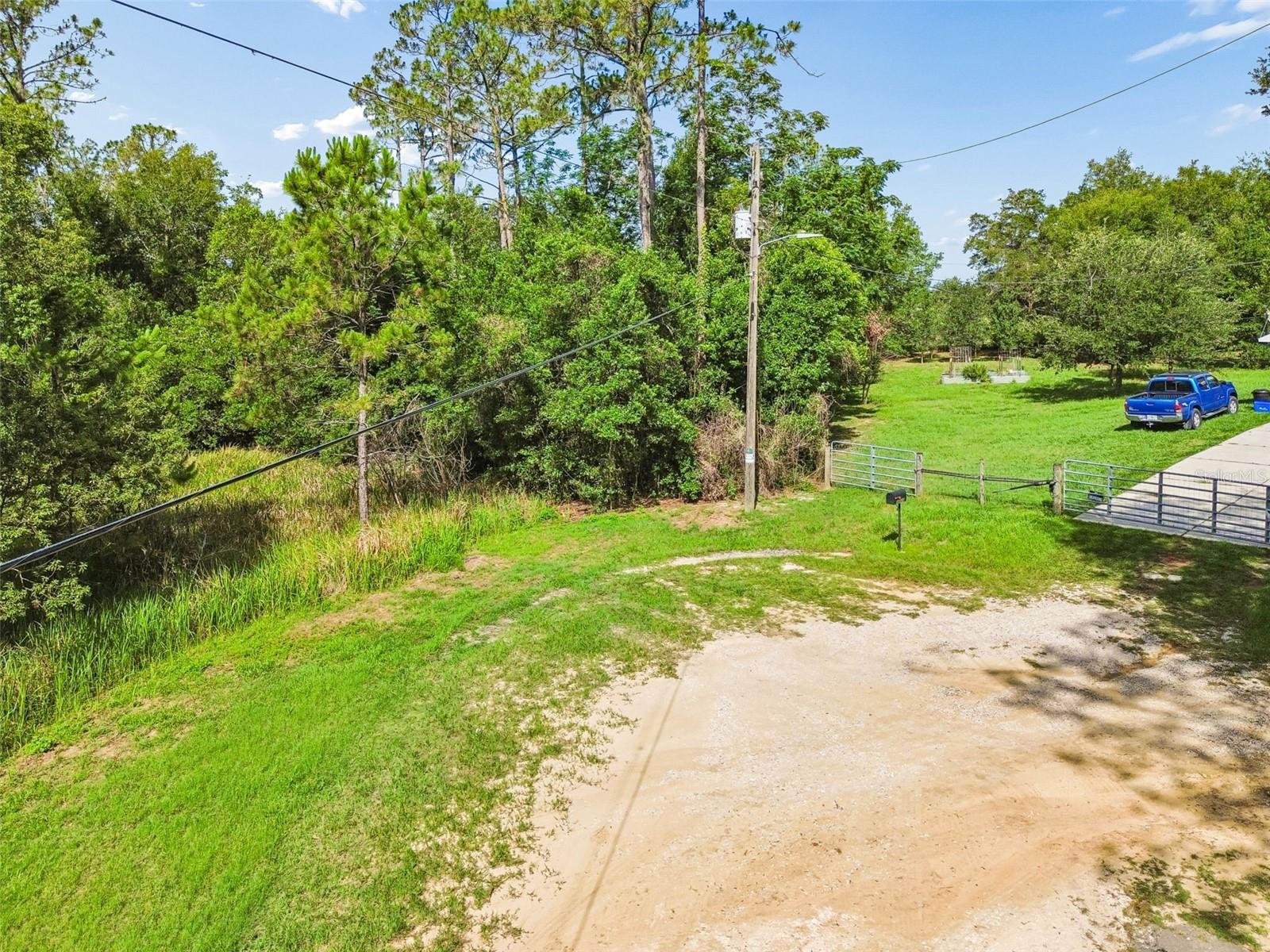 ZEPHYRHILLS COLONY CO - Land