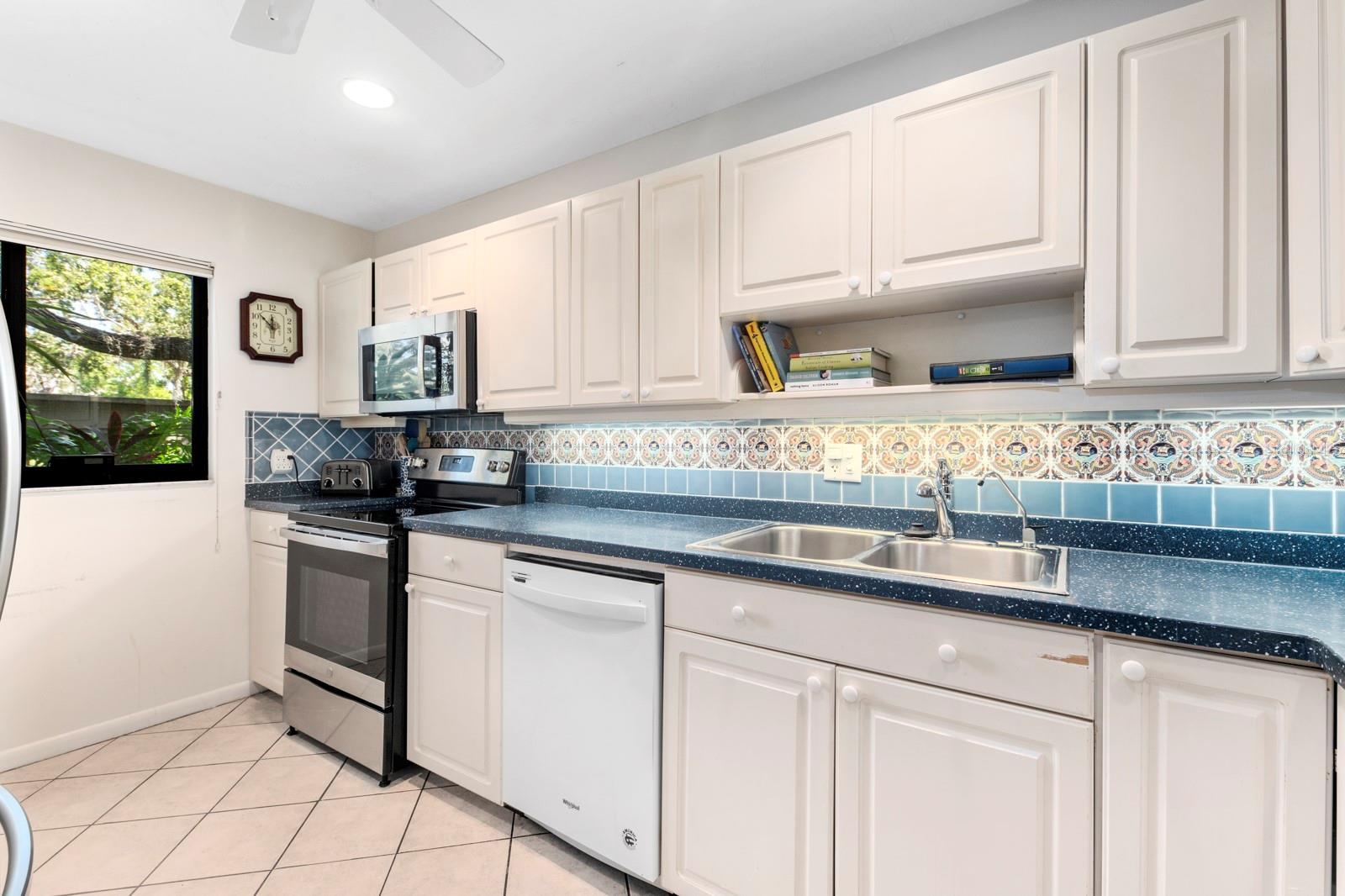 PELICAN COVE VI - Residential