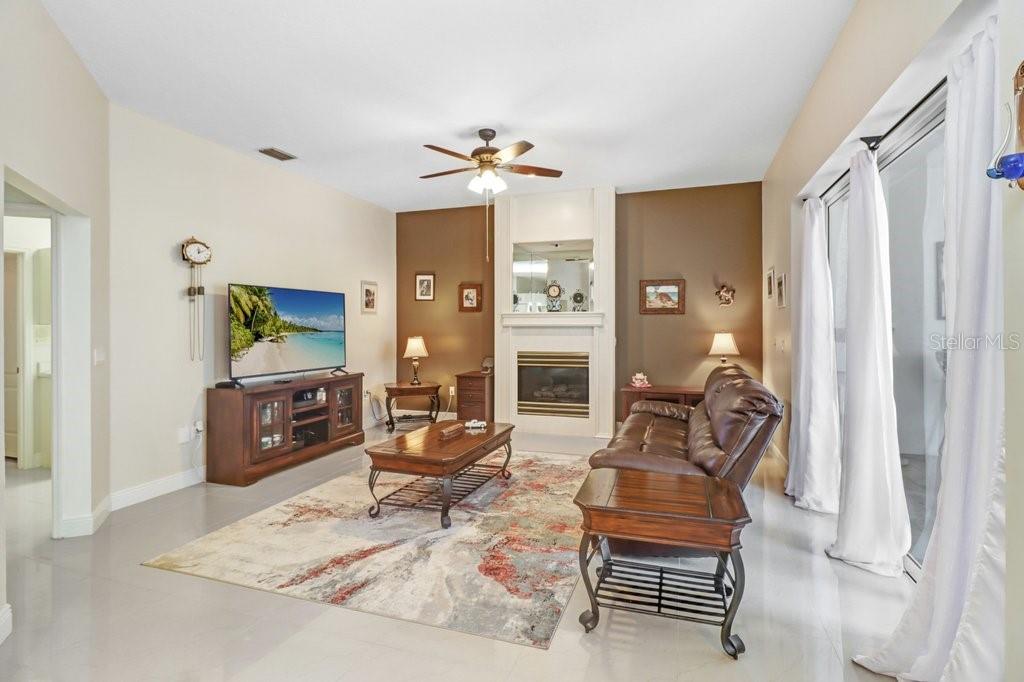 MANGO PARK NORTHWEST - Residential
