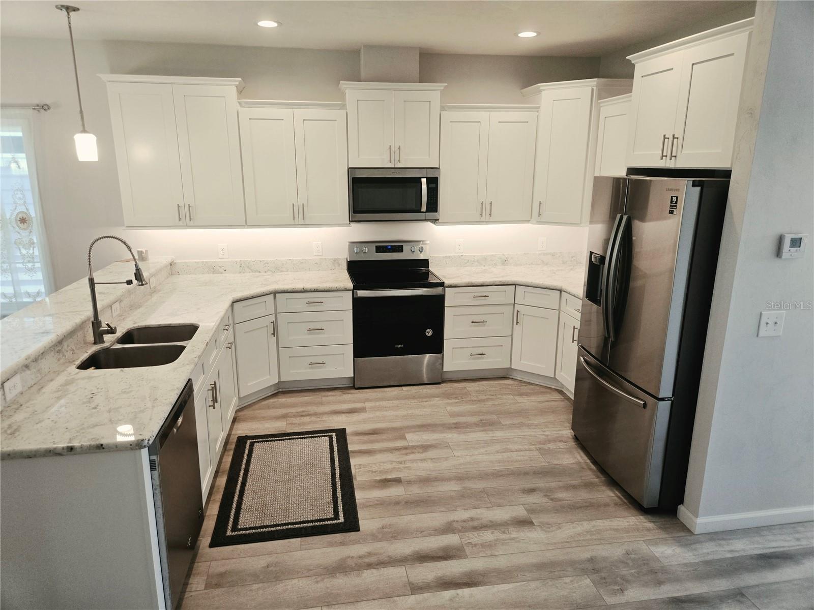 SOUTH POINTE PH 1 UNIT 5-A - Residential
