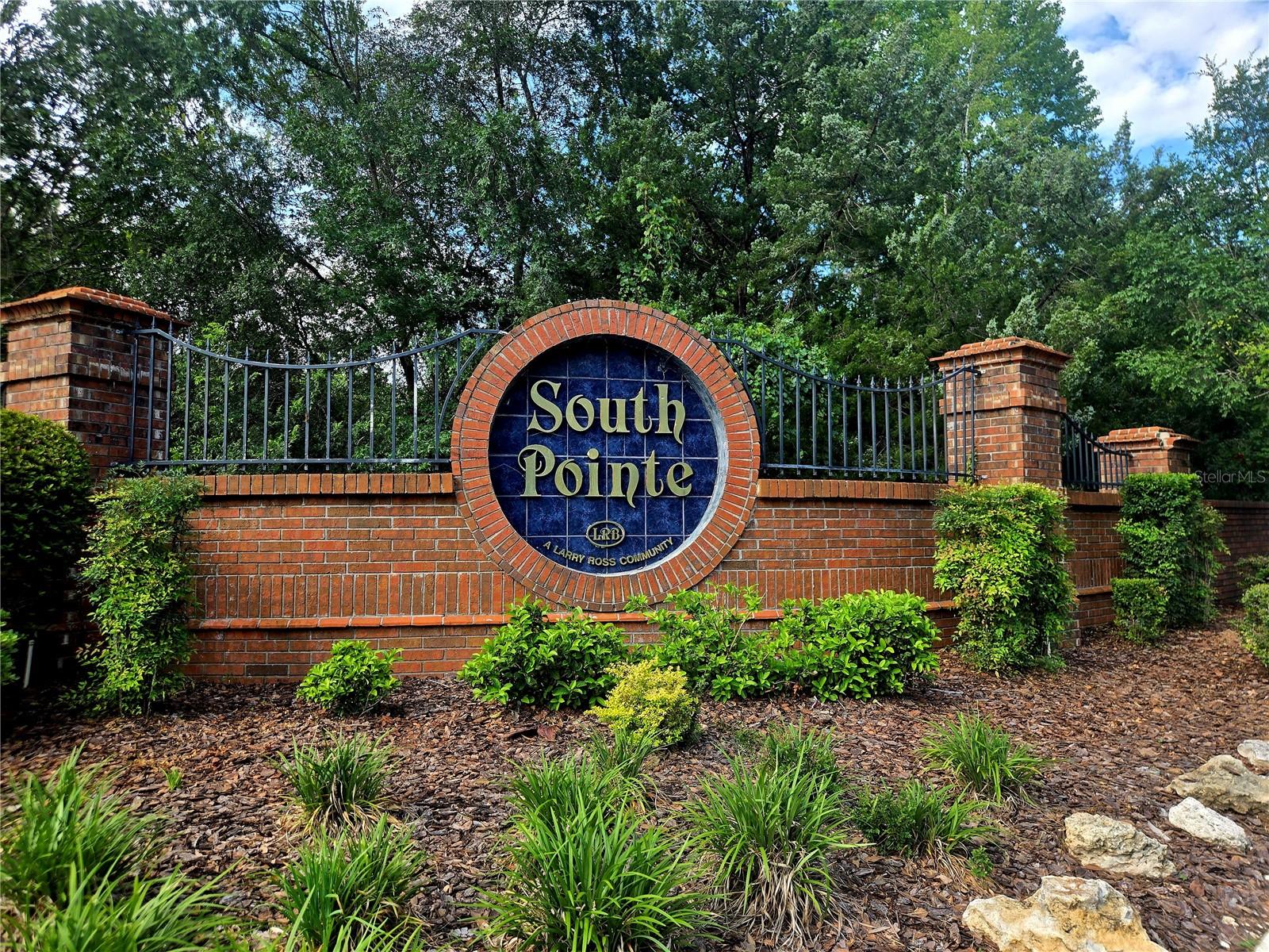SOUTH POINTE PH 1 UNIT 5-A - Residential