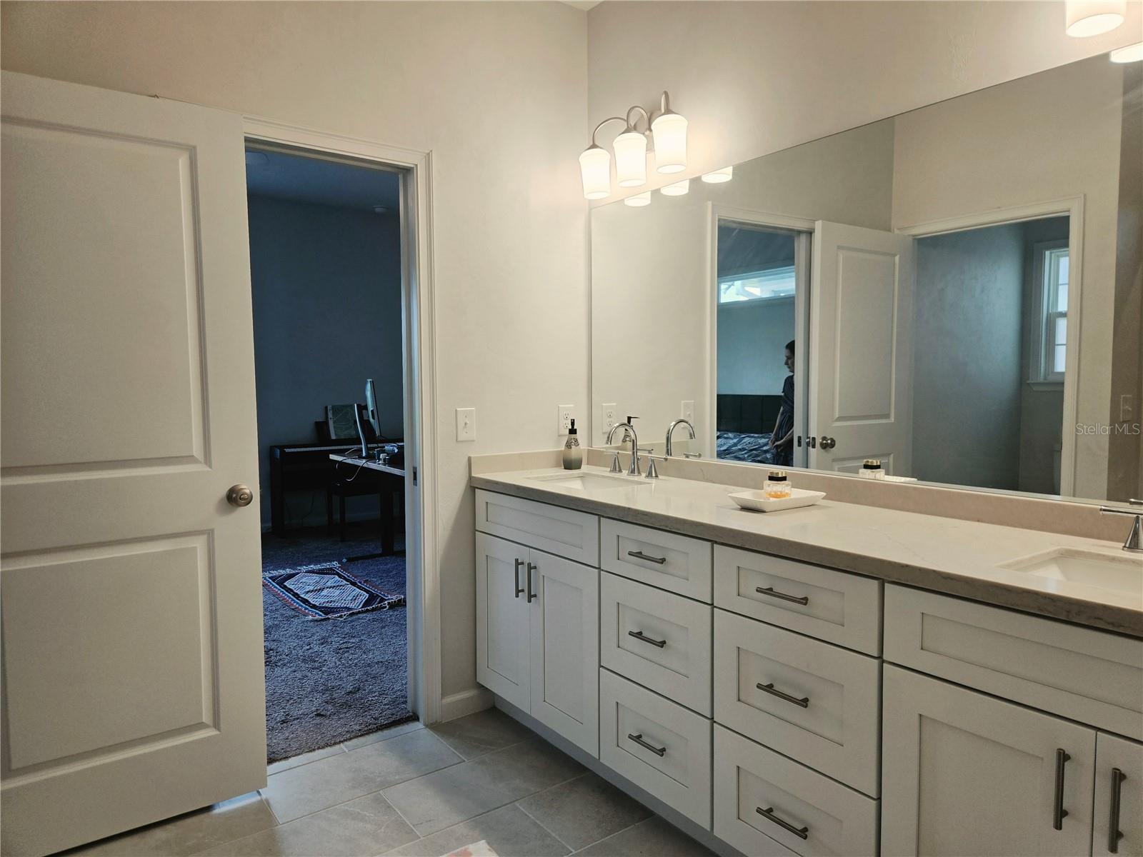 SOUTH POINTE PH 1 UNIT 5-A - Residential