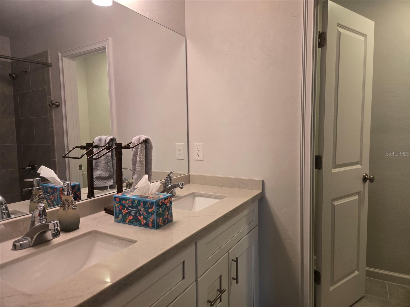 SOUTH POINTE PH 1 UNIT 5-A - Residential