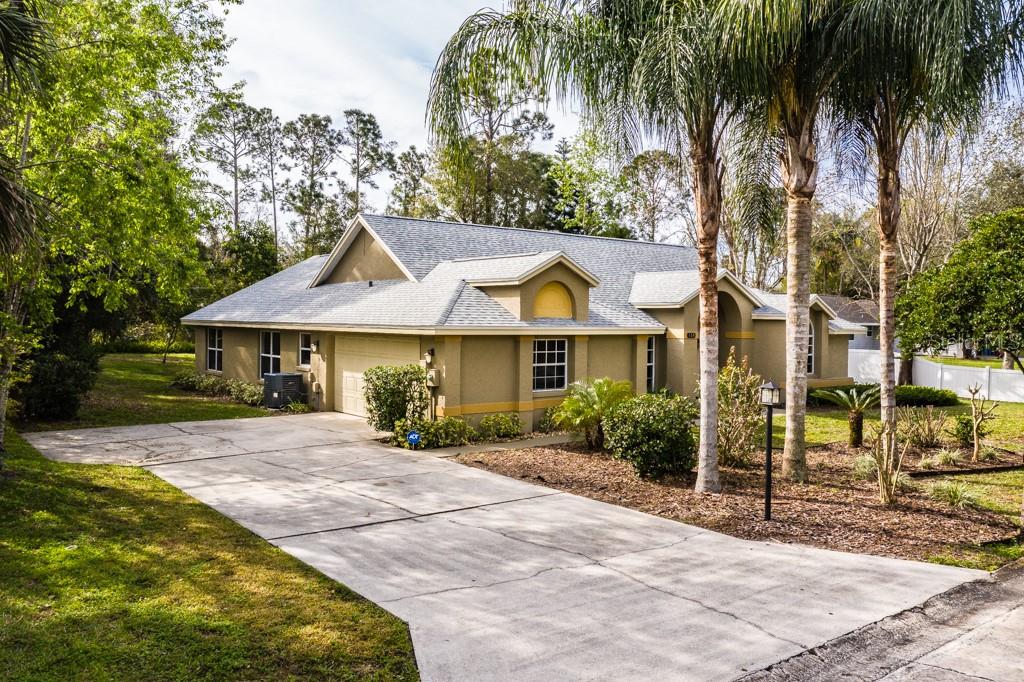 Sugar Mill Pool Home on a quiet road with privacy. Enjoy a Park like setting with Mature Trees and Landscaping. Concrete Block 3 Bedroom 2 Bathroom House with a Newer Roof and and Newer AC. Great Size, Openness, High Ceilings, and a Beautiful Screen Enclosed Pool. Sugar Mill is perfect for Golfers and Non Golfers alike, and just 15 minutes to Florida's Best Beach. Shopping Close By.
Sugar Mill Country Club is a lifestyle that you will enjoy for a Lifetime. ;Water: City