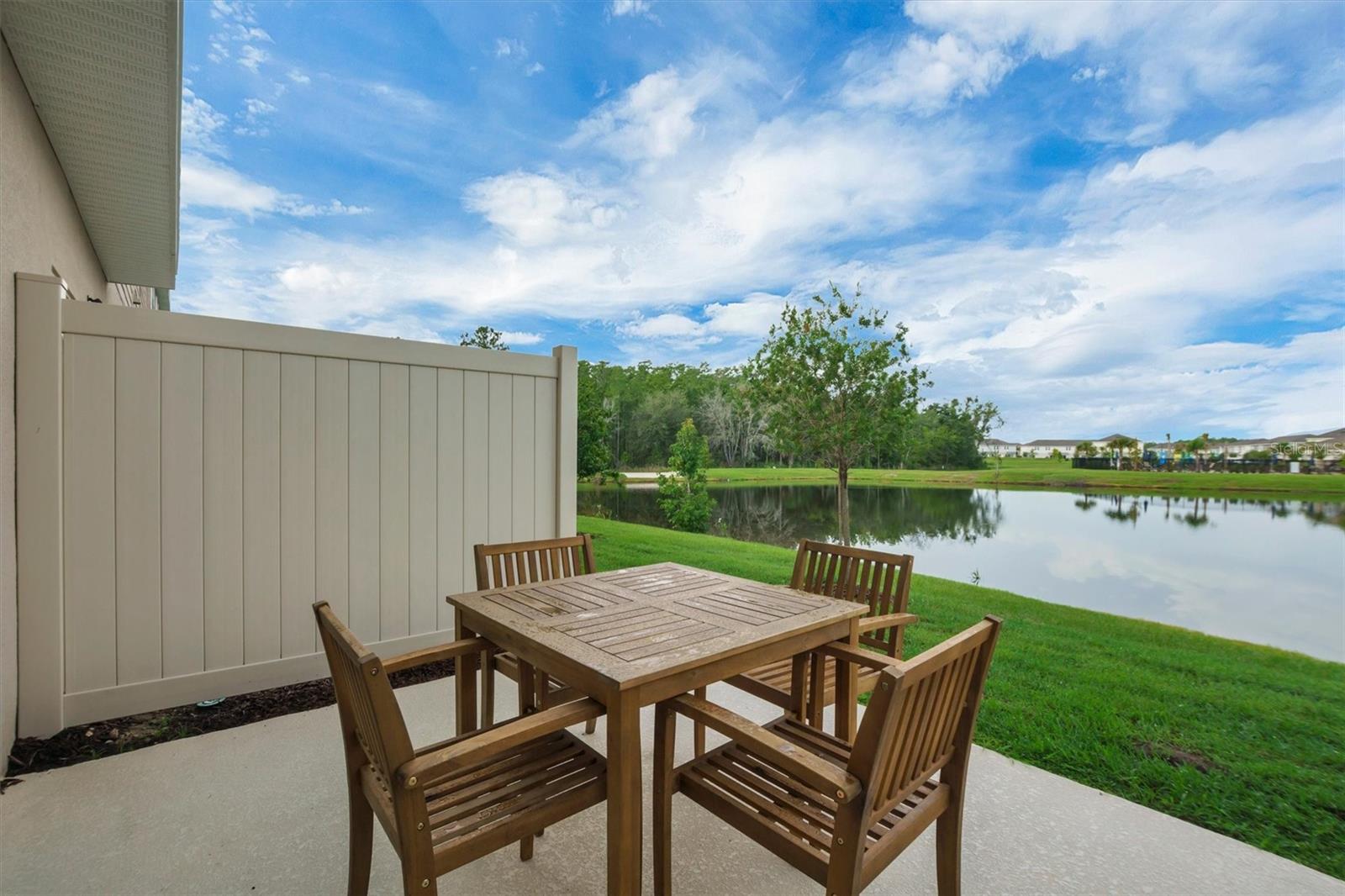 WESTVIEW POD A PHASE 1A PB 200 PG 38-44 LOT 14 - Residential