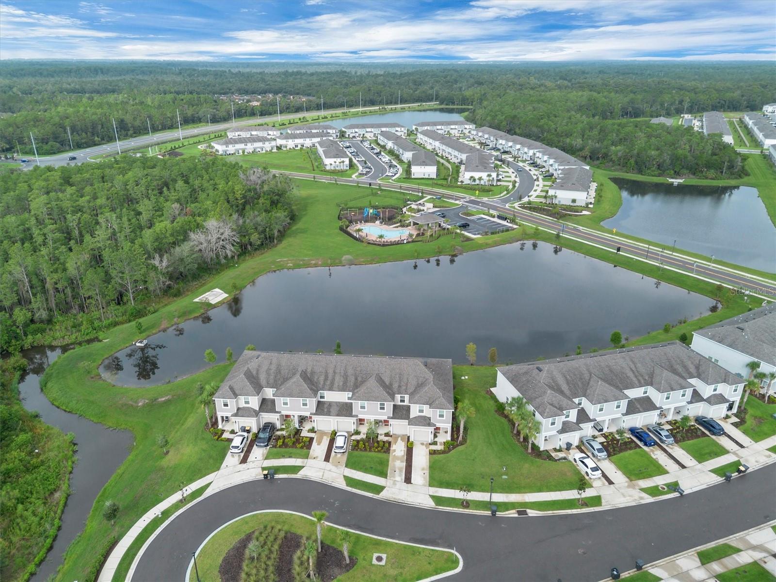 WESTVIEW POD A PHASE 1A PB 200 PG 38-44 LOT 14 - Residential