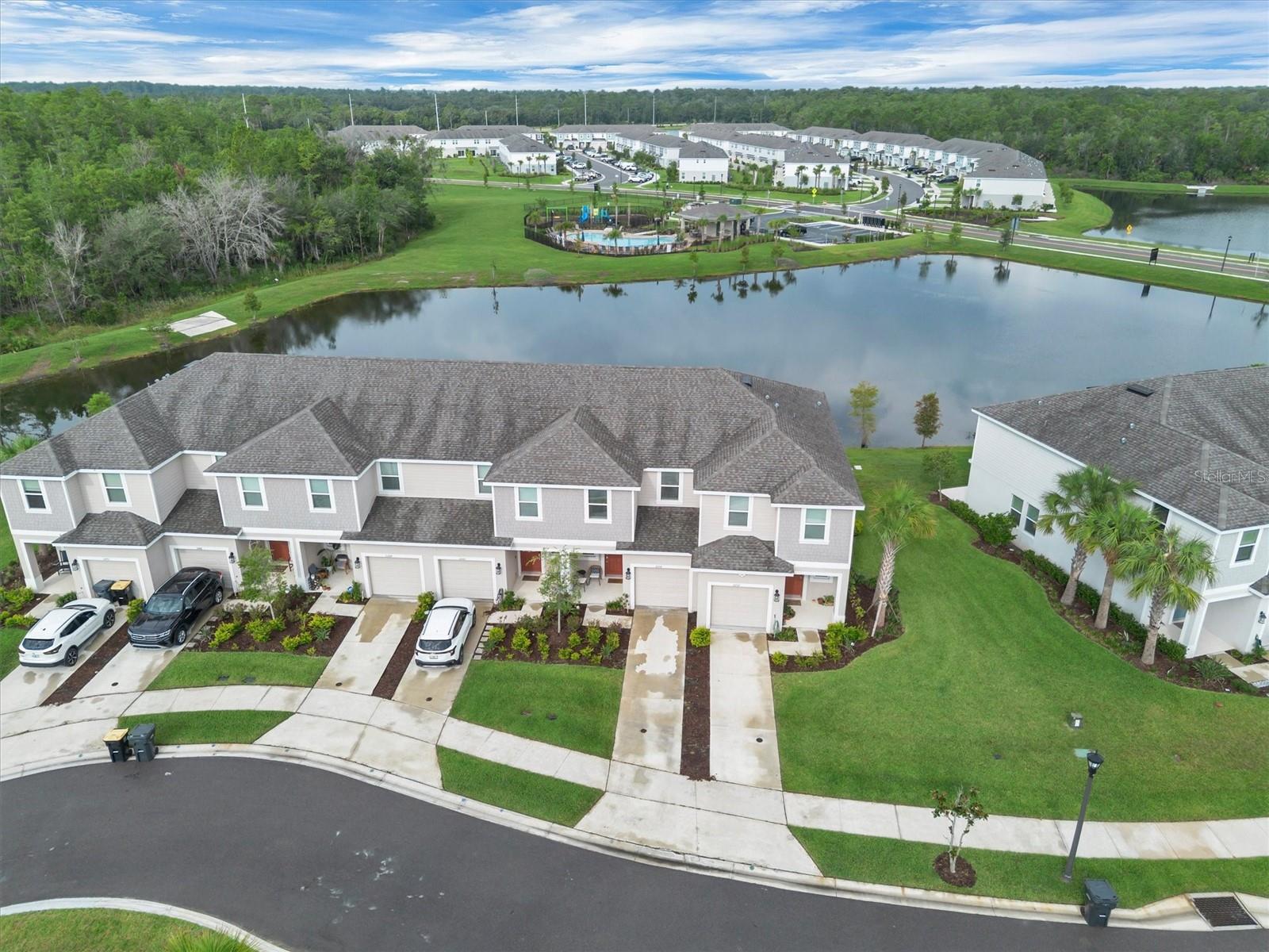 WESTVIEW POD A PHASE 1A PB 200 PG 38-44 LOT 14 - Residential