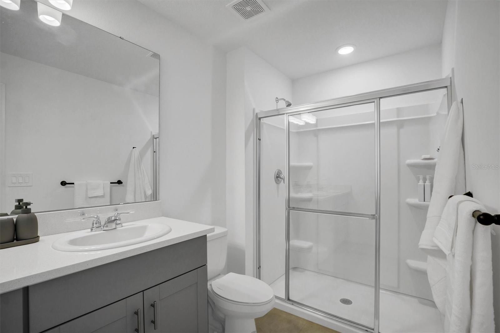WESTVIEW POD A PHASE 1A PB 200 PG 38-44 LOT 14 - Residential