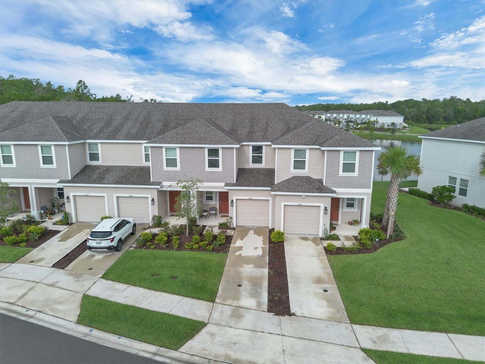 WESTVIEW POD A PHASE 1A PB 200 PG 38-44 LOT 14 - Residential