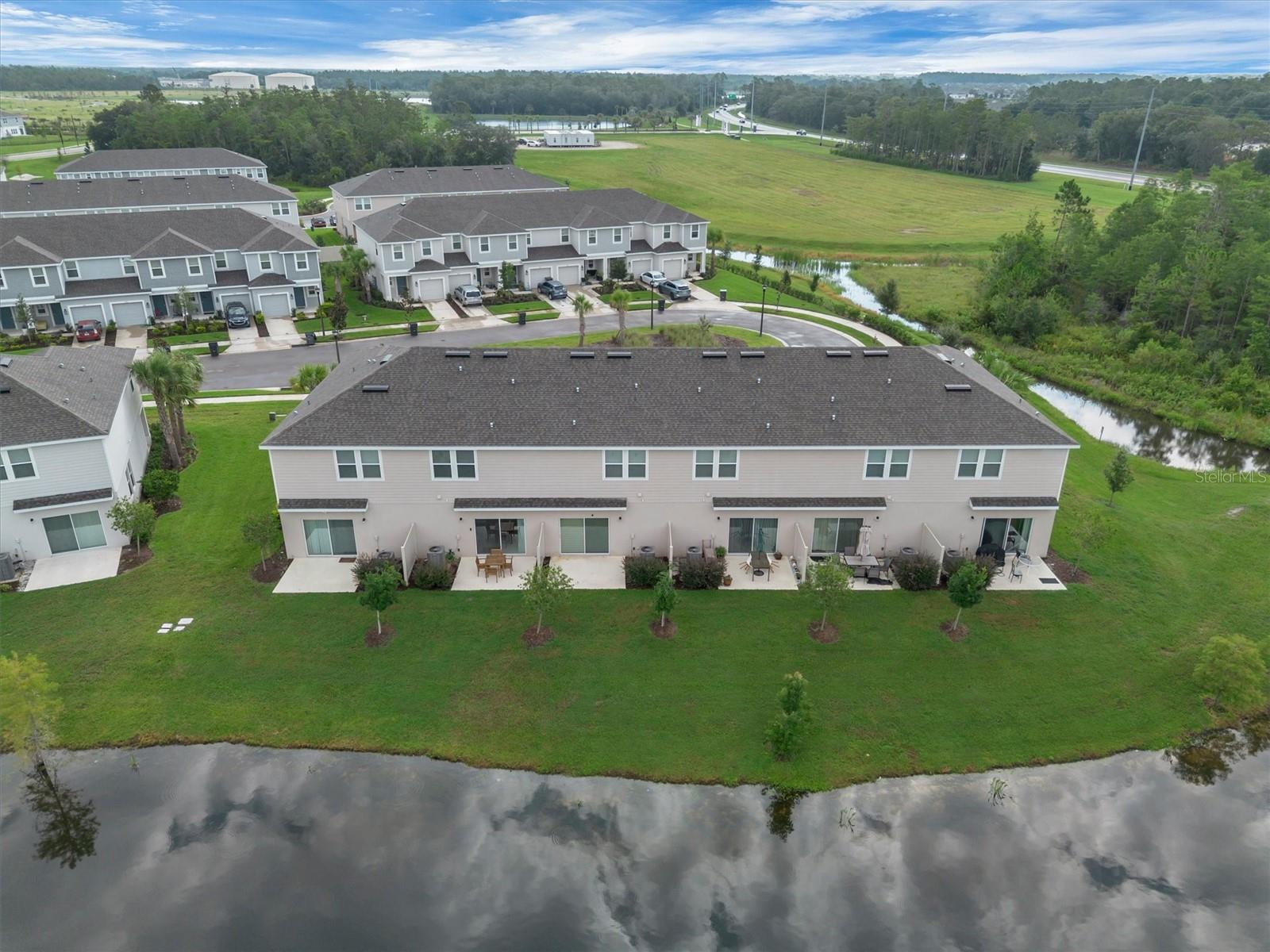 WESTVIEW POD A PHASE 1A PB 200 PG 38-44 LOT 14 - Residential