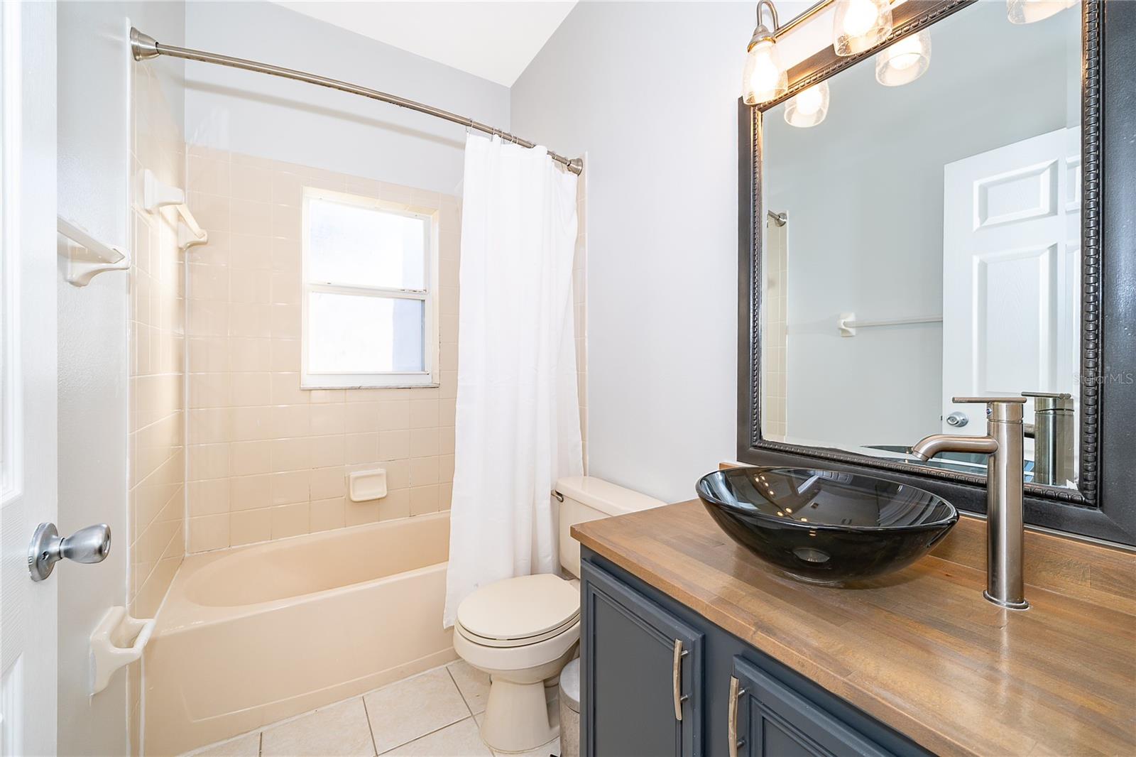 ASTER COVE AT CRESCENT LAKES - Residential Lease