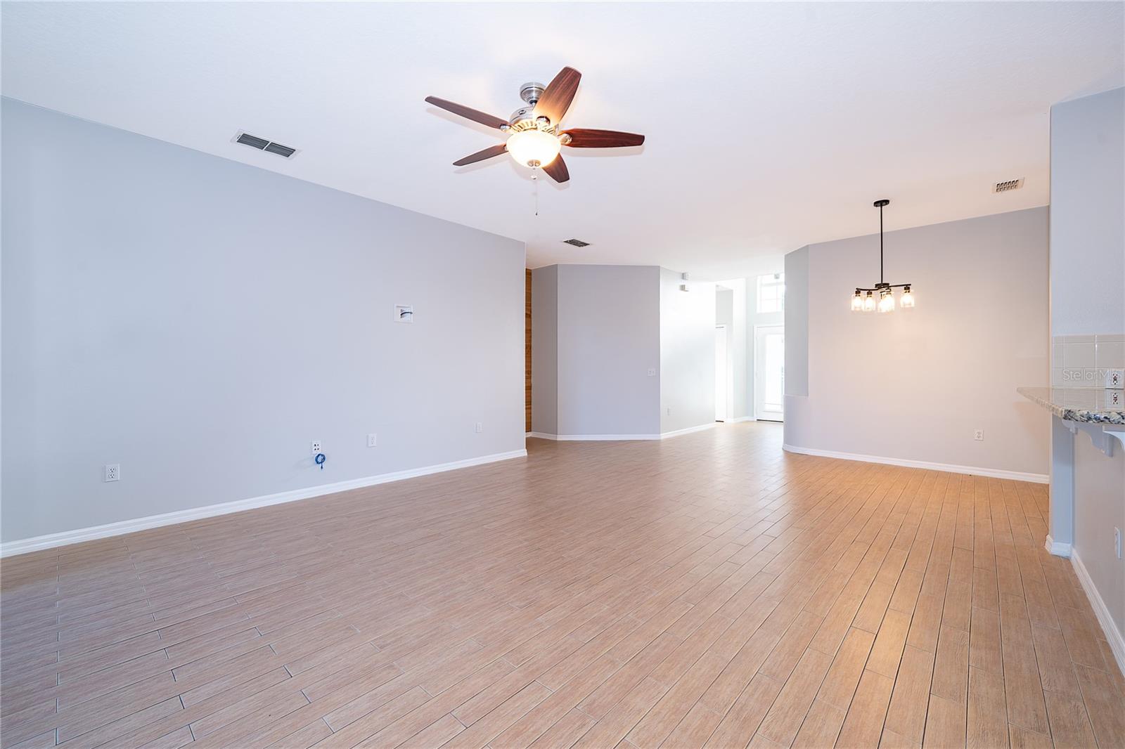 ASTER COVE AT CRESCENT LAKES - Residential Lease