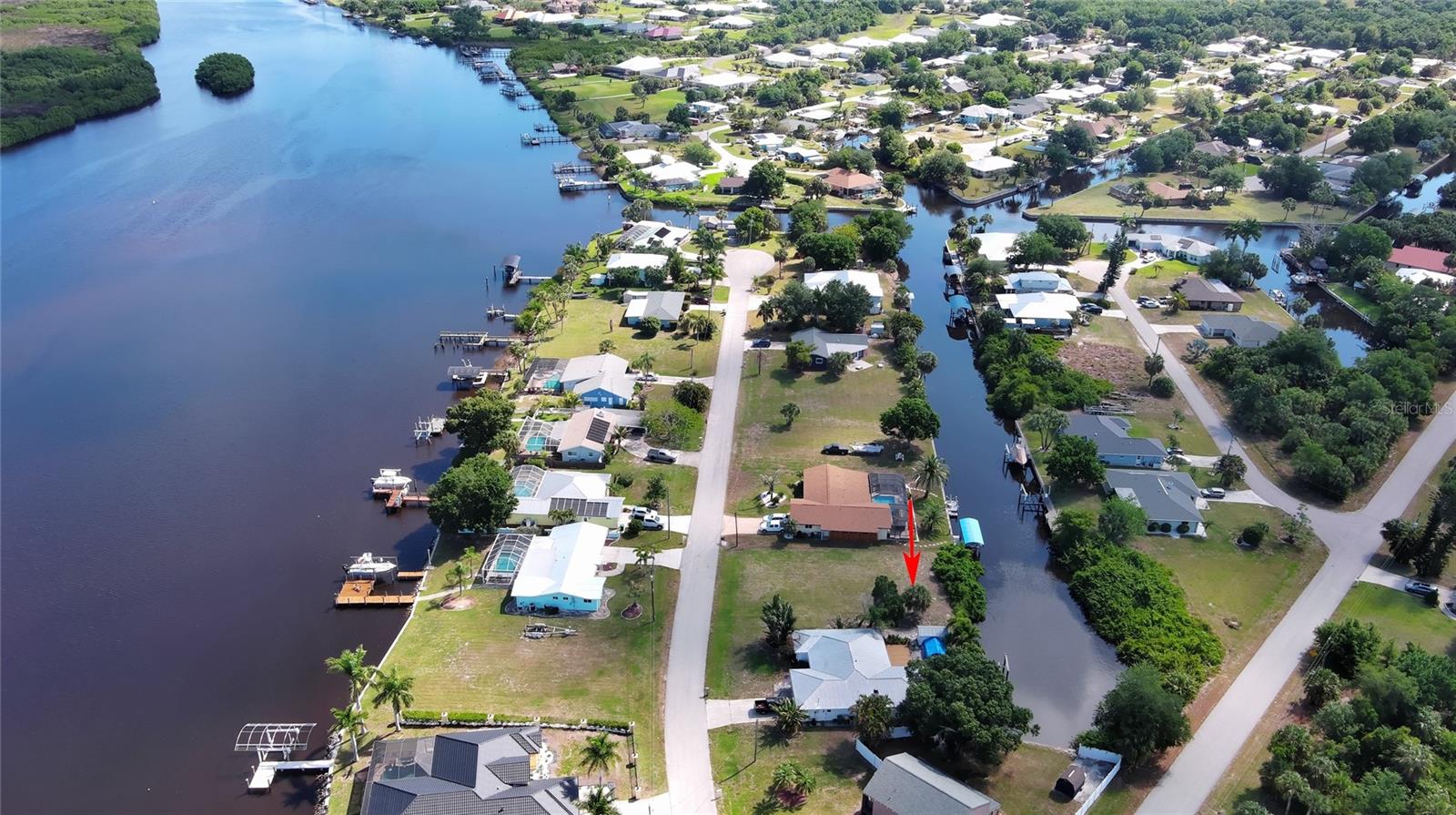 PALM SHORES - Land
