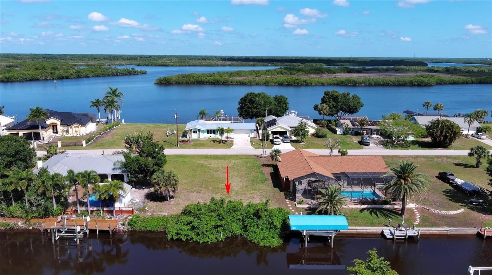 PALM SHORES - Land