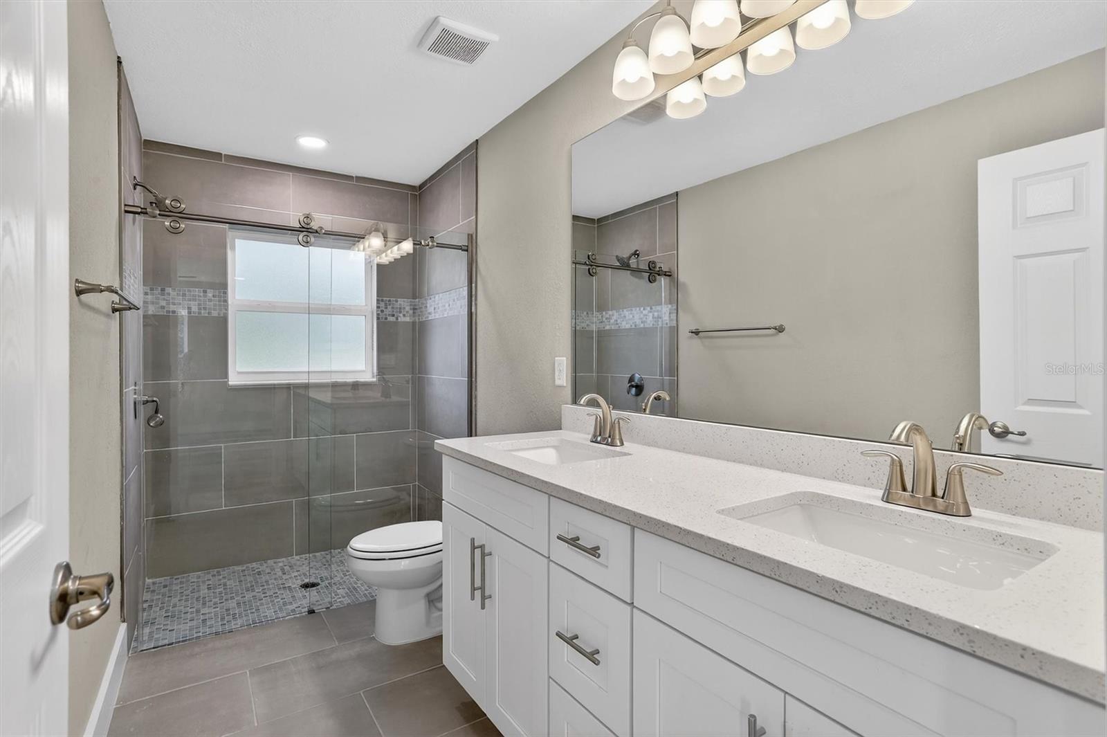 CITRUS SPGS UNIT 07 - Residential