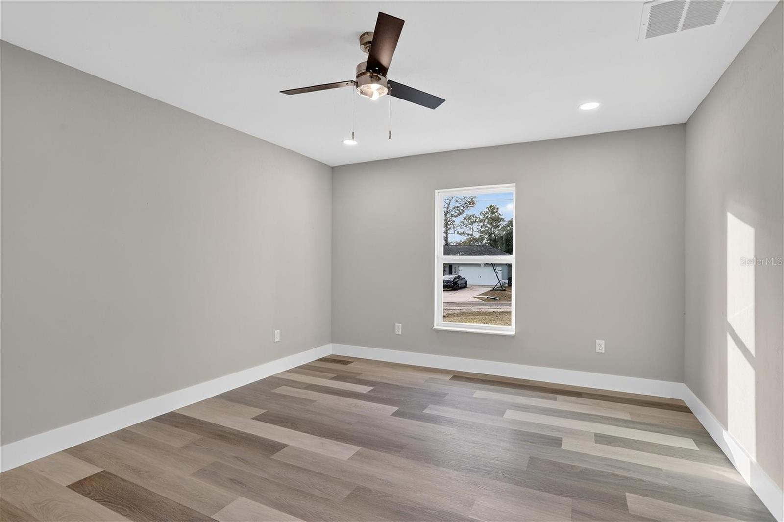 CITRUS SPGS UNIT 07 - Residential