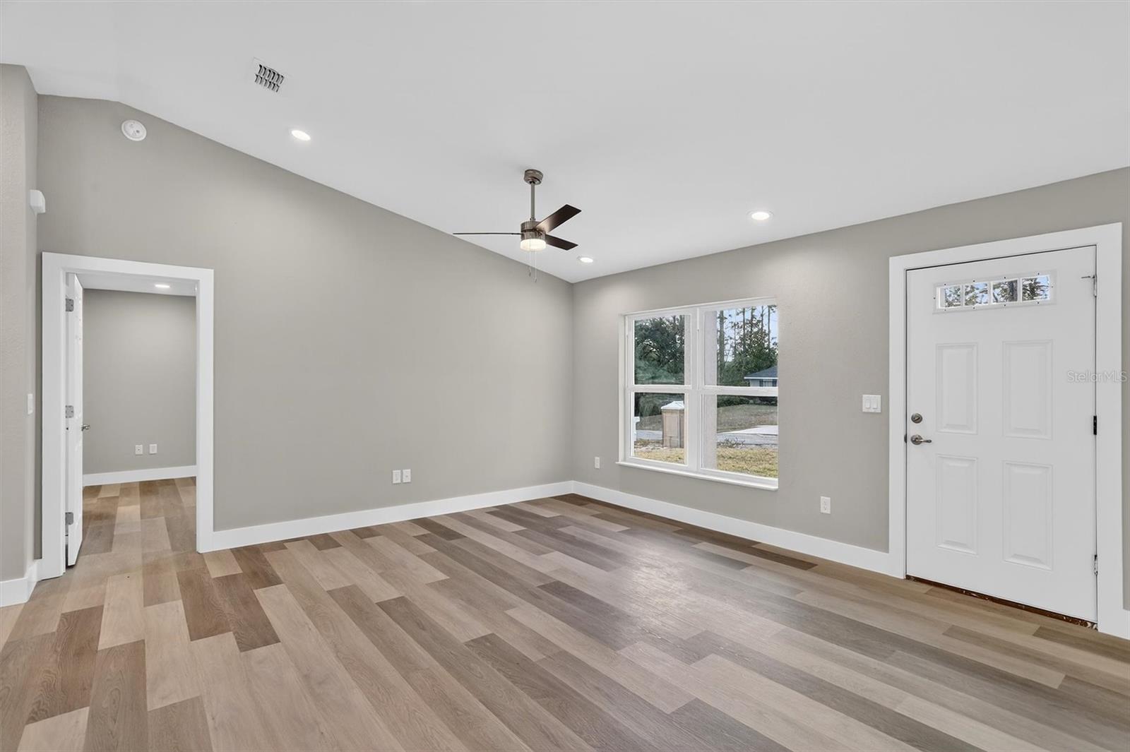 CITRUS SPGS UNIT 07 - Residential